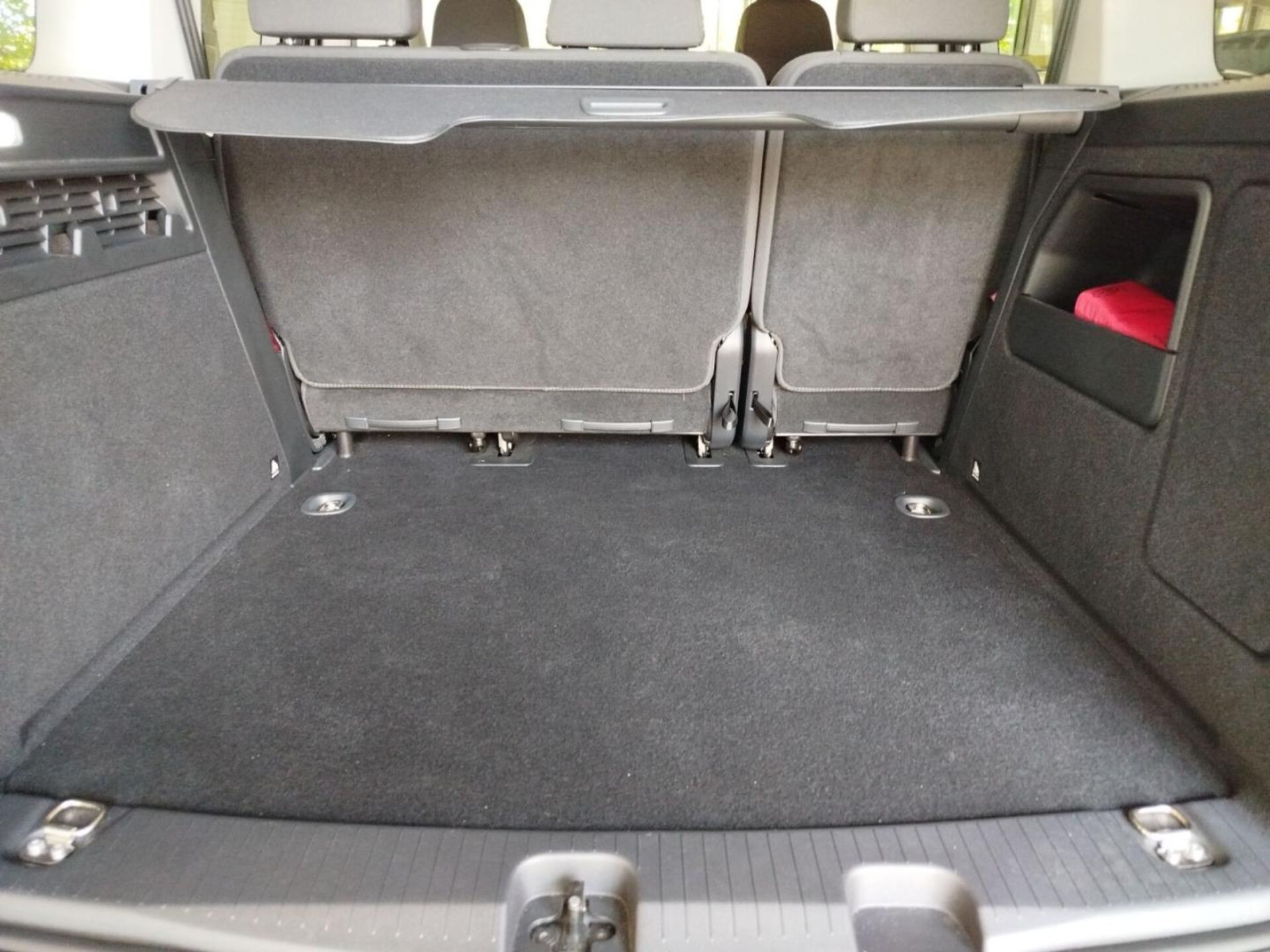 Volkswagen Caddy Basis-Modell