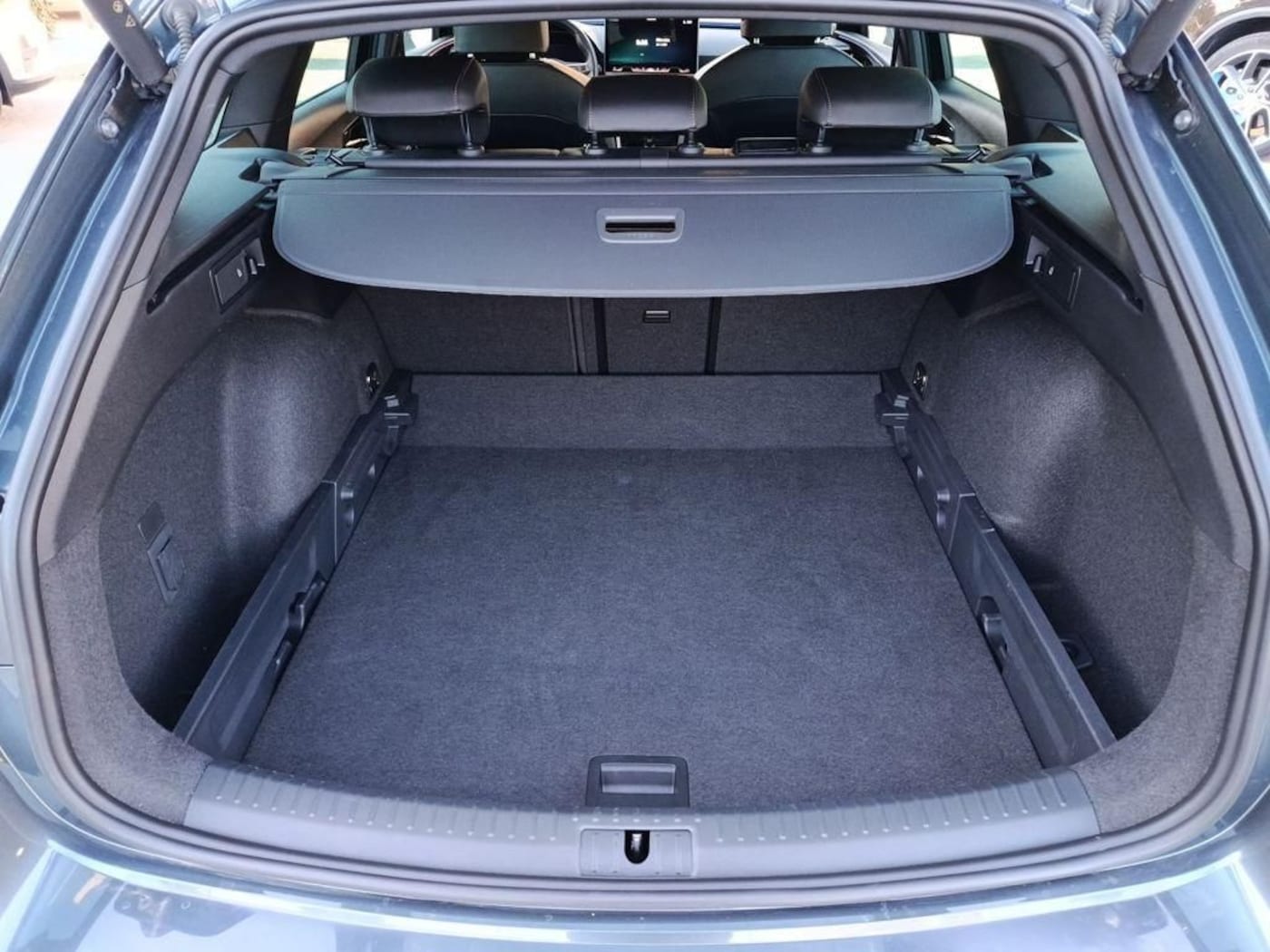 CUPRA Leon Sportstourer 1.5 eTSI DSG 110 kW (150 CV) — photo 7