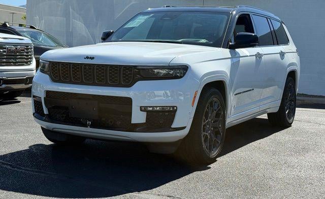 Photo of 2025 Jeep Grand Cherokee L 
