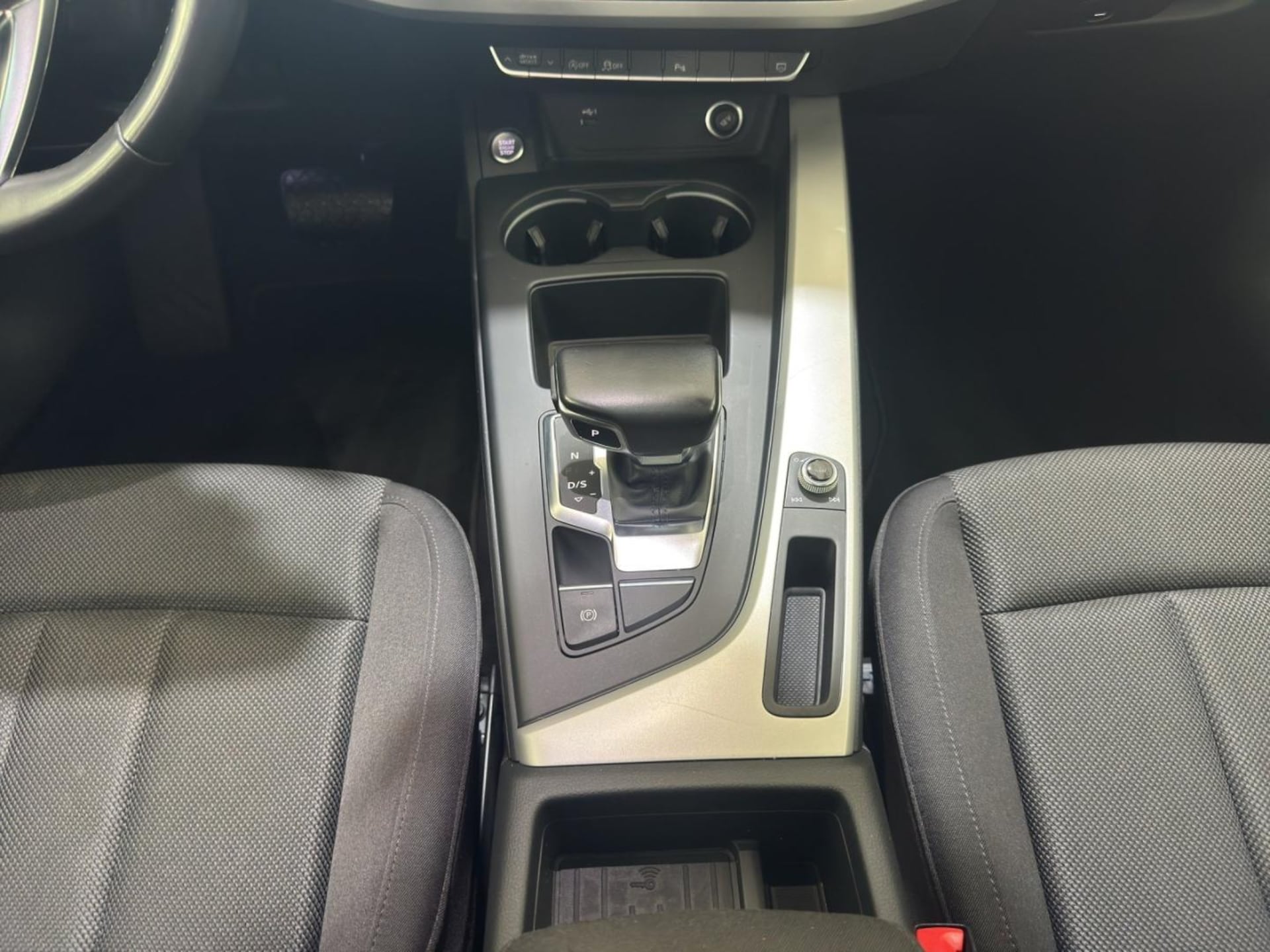 Audi A4 Avant S line