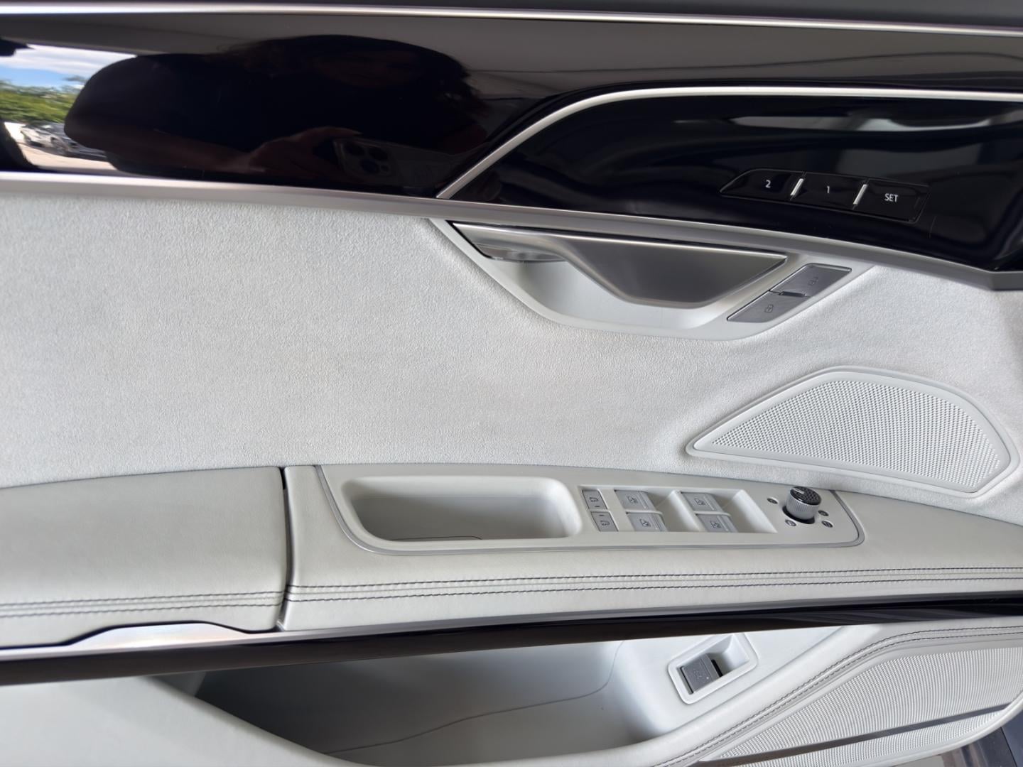 Bild über Audi A8 60 TFSI quattro tiptronic - für weitere Informationen kontaktieren Sie den Audi Partner
