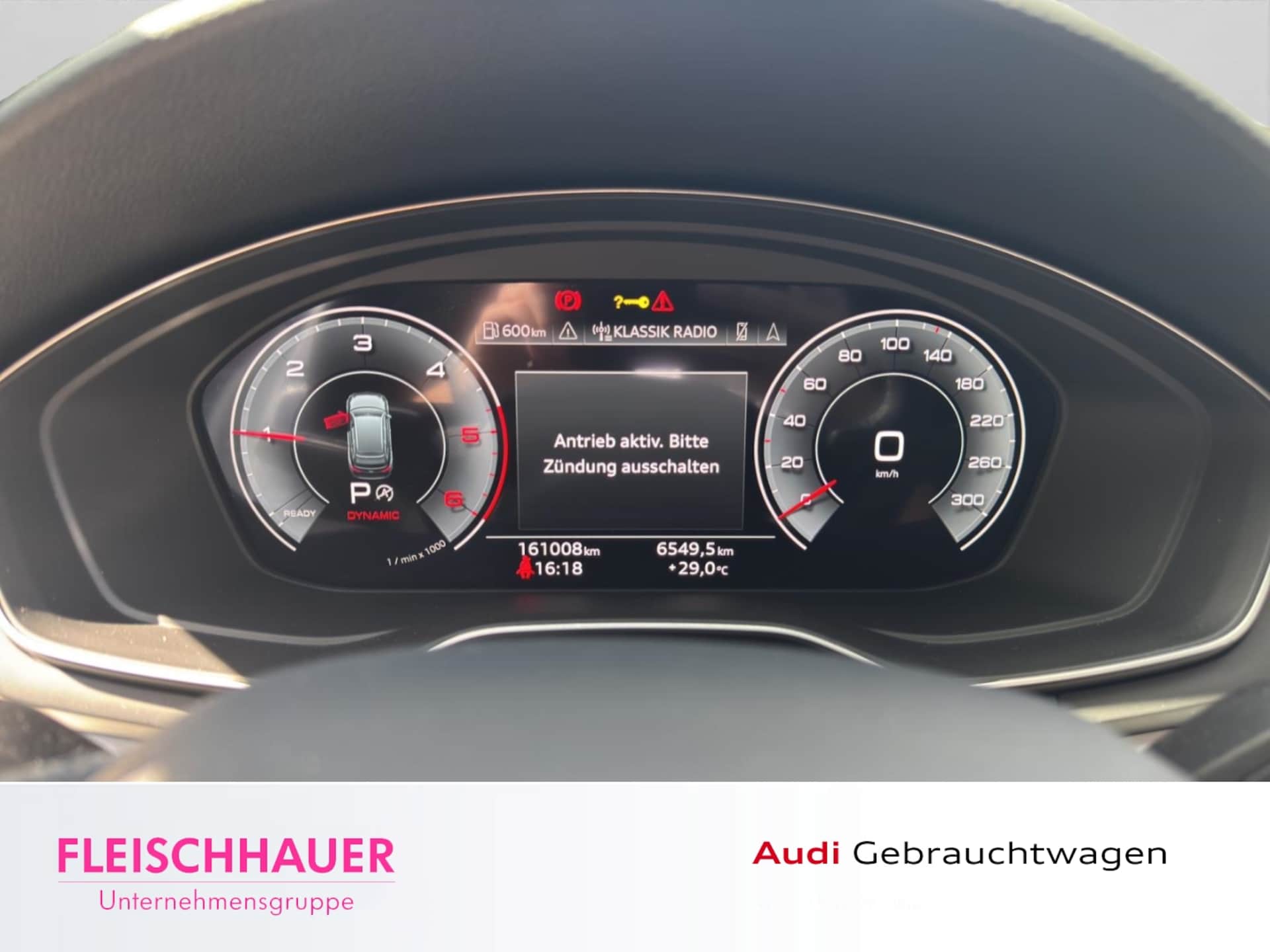 Audi A4 Avant S line