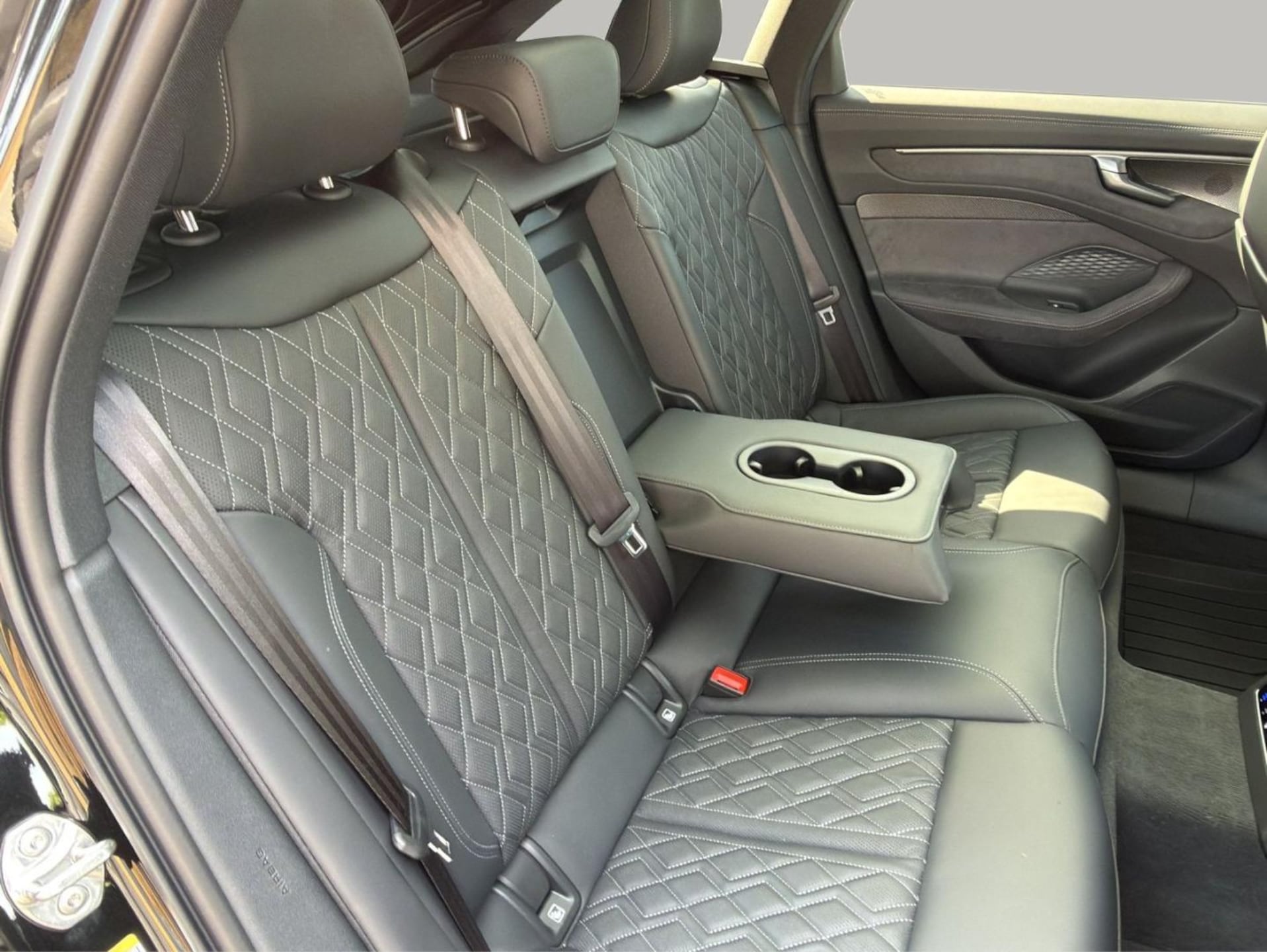 Audi A6 Avant edition one