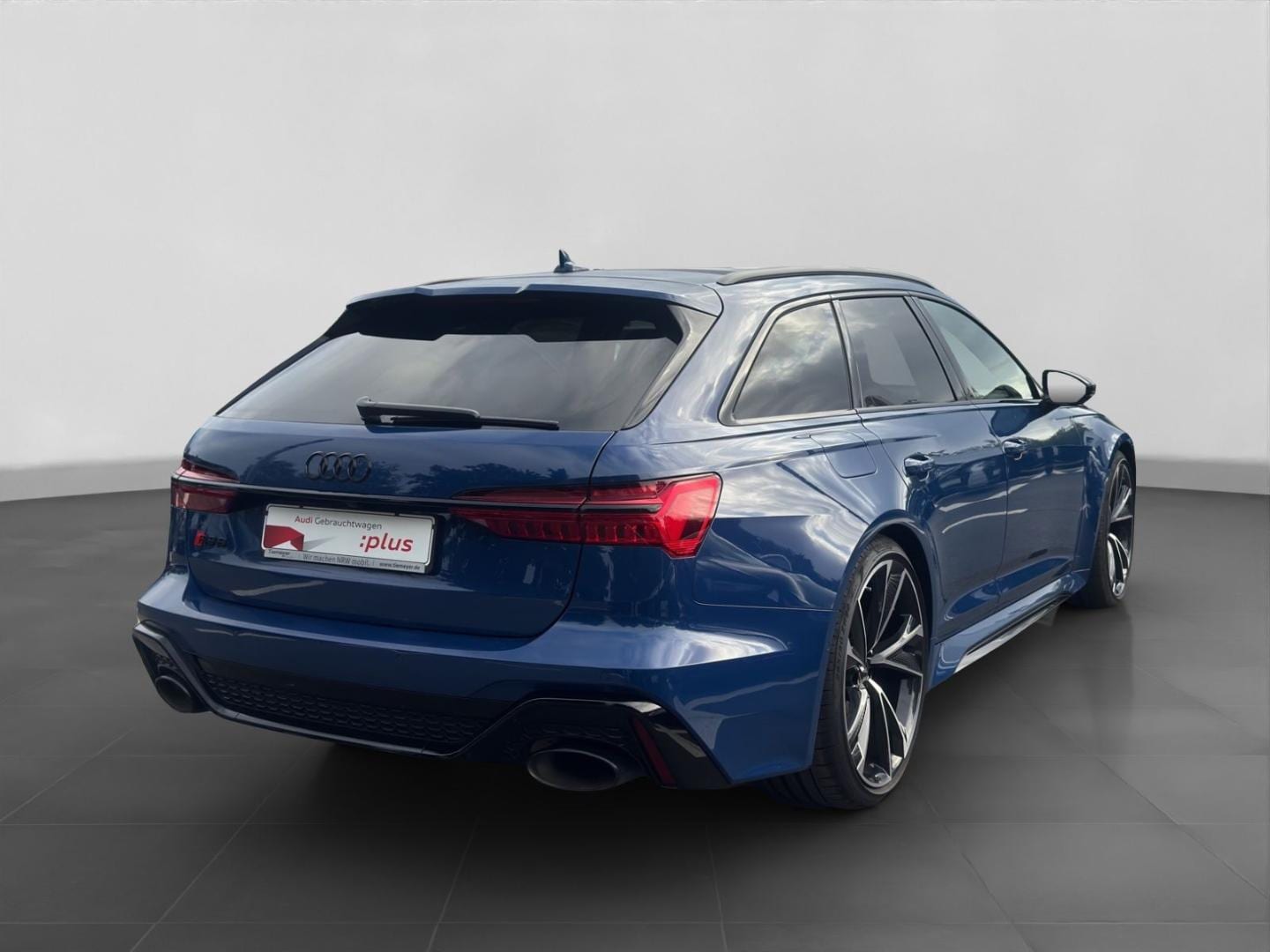 Bild über Audi RS 6 Avant TFSI quattro tiptronic - für weitere Informationen kontaktieren Sie den Audi Partner