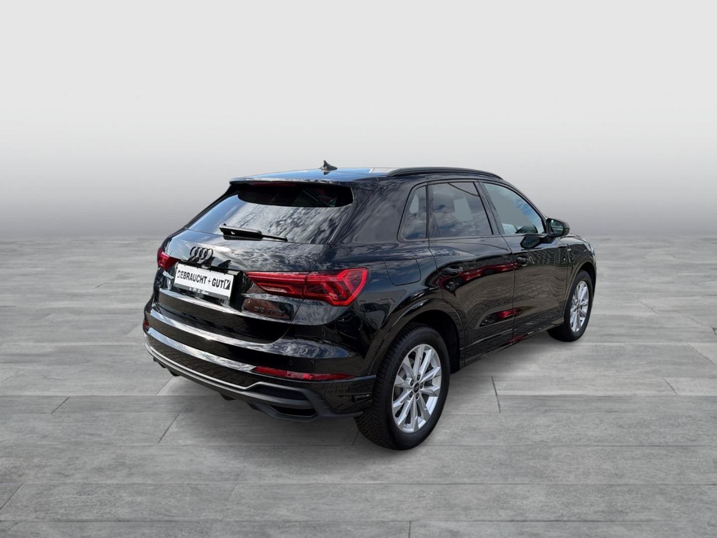 Bild über Audi Q3 S line 35 TFSI S tronic - für weitere Informationen kontaktieren Sie den Audi Partner