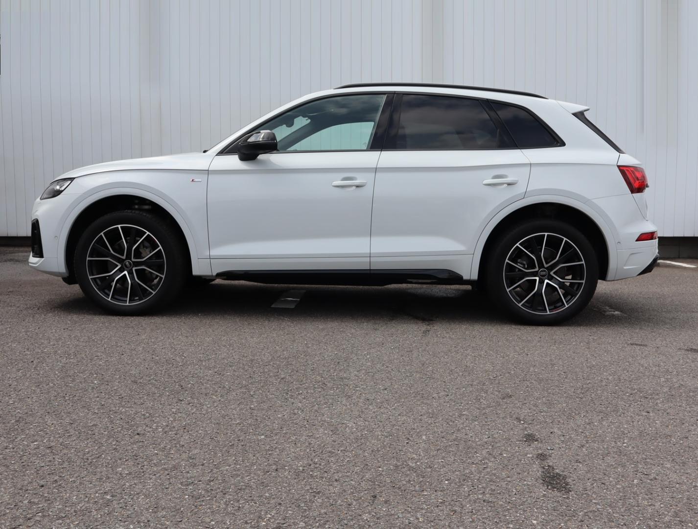 Image about Audi Q5 40 TDI quattro S line 150(204) kW(PS) S tronic