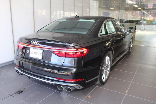 2023 Audi S8