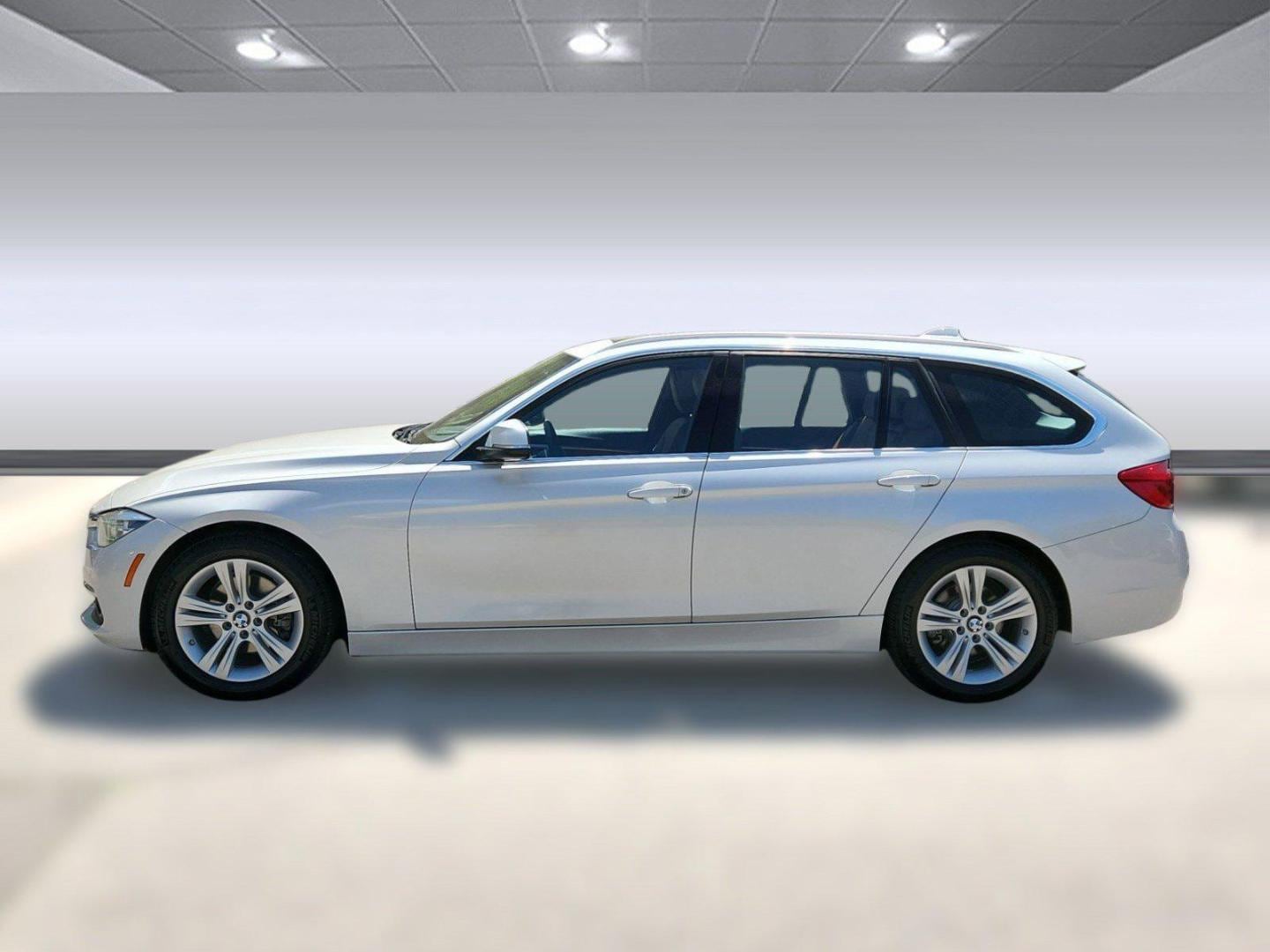 WBA8K3C56HK679372