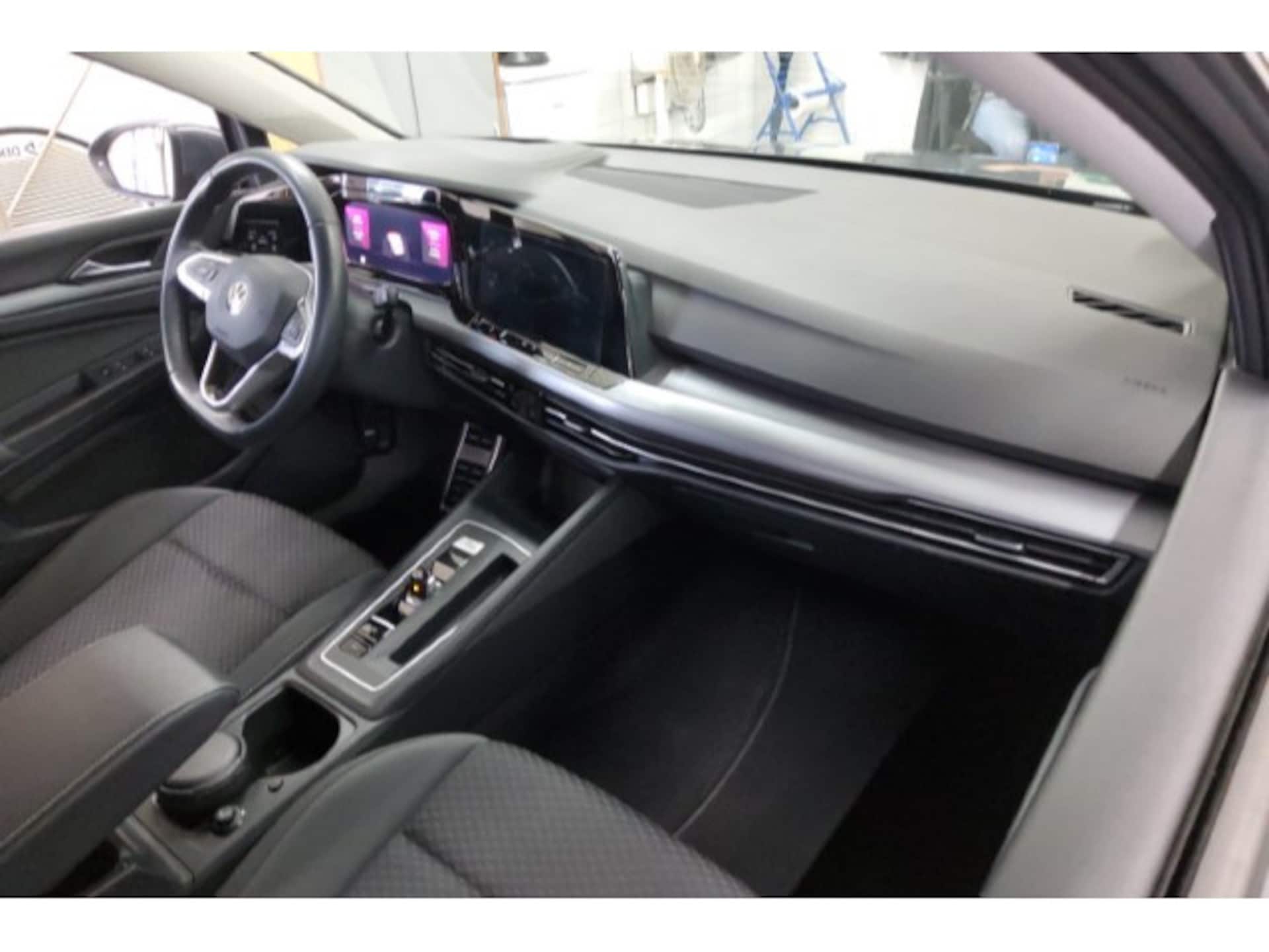 Volkswagen Golf Active
