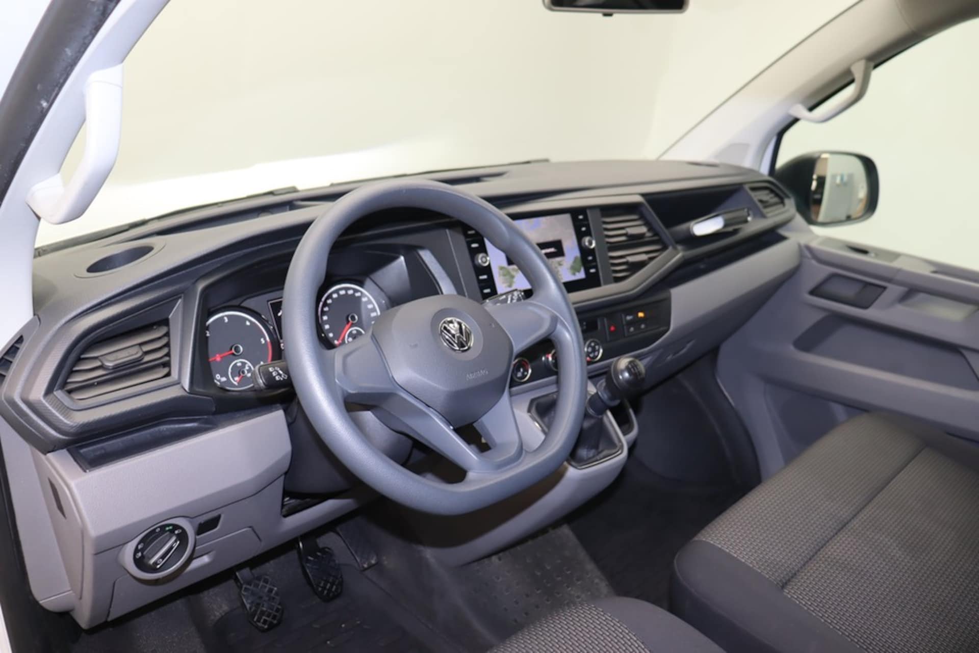Volkswagen T6.1 Transporter Kombi kurzer Radstand