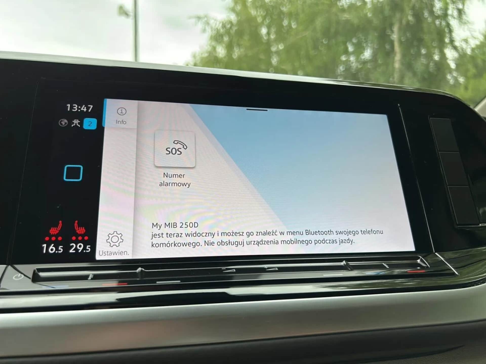 Volkswagen Multivan długi rozstaw osi Life