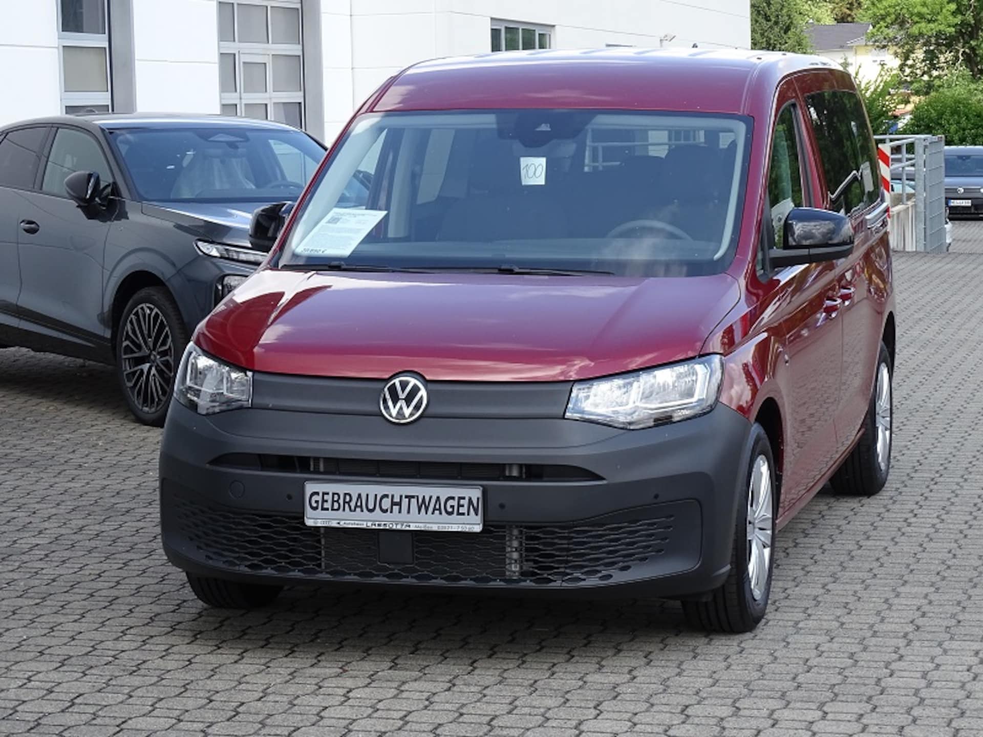 Volkswagen Caddy Maxi Basis-Modell