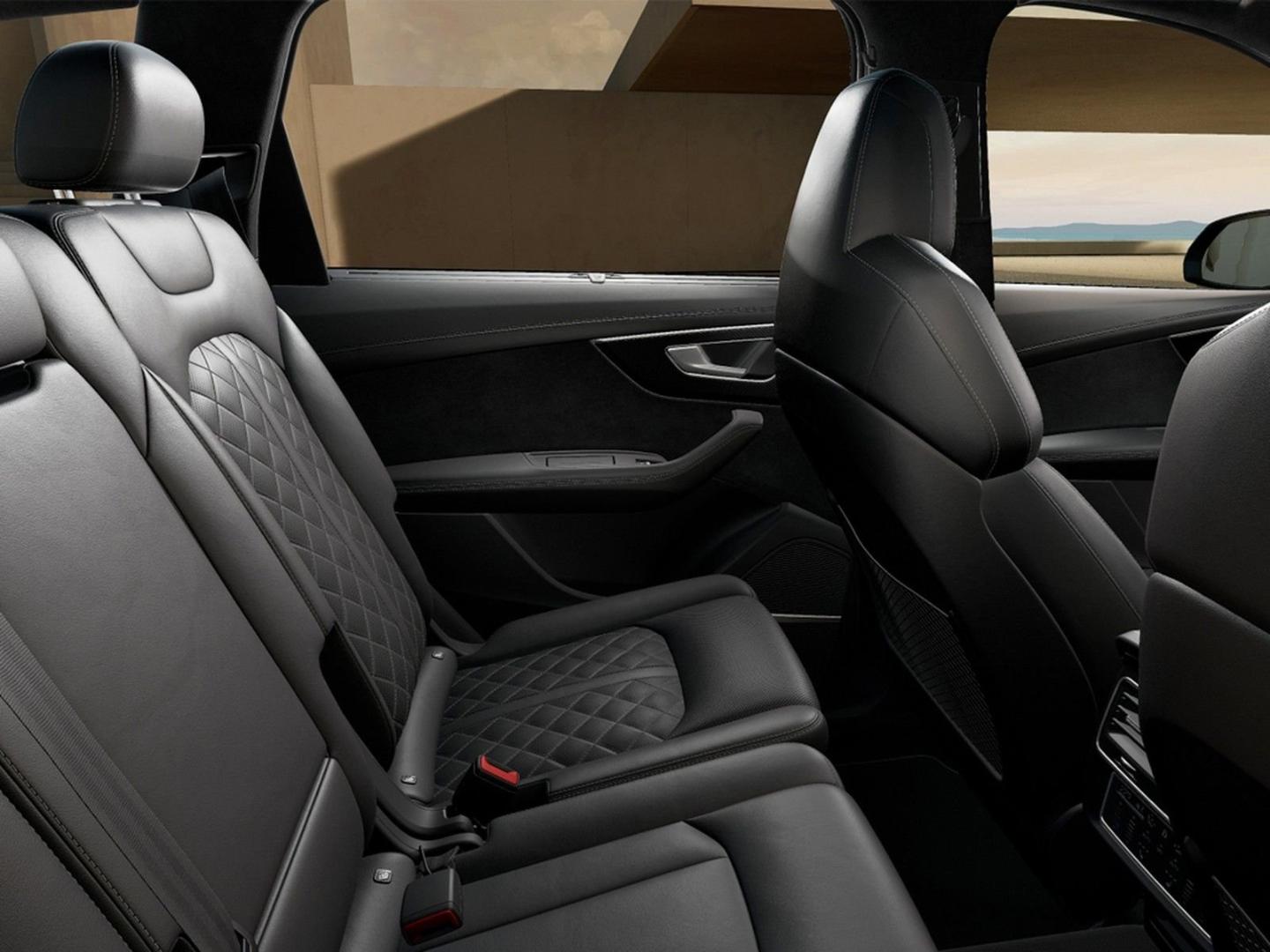 Immagine di Audi Q7 SUV S line edition 50 TDI quattro 210 kW (286 CV) tiptronic - Vista: for more details contact your dealer