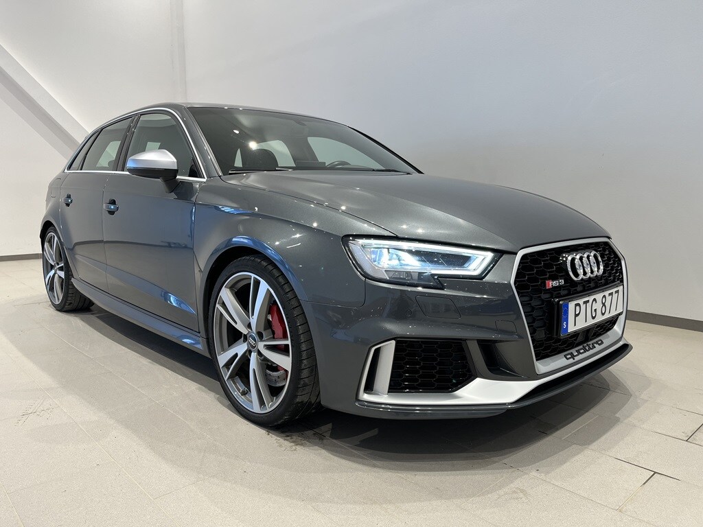 Bild som visar&nbsp;Audi RS 3 Sportback&nbsp;RS 3 Sportback 2.5 TFSI quattro 400 hk S tronic - för mer information kontakta din Audi Partner