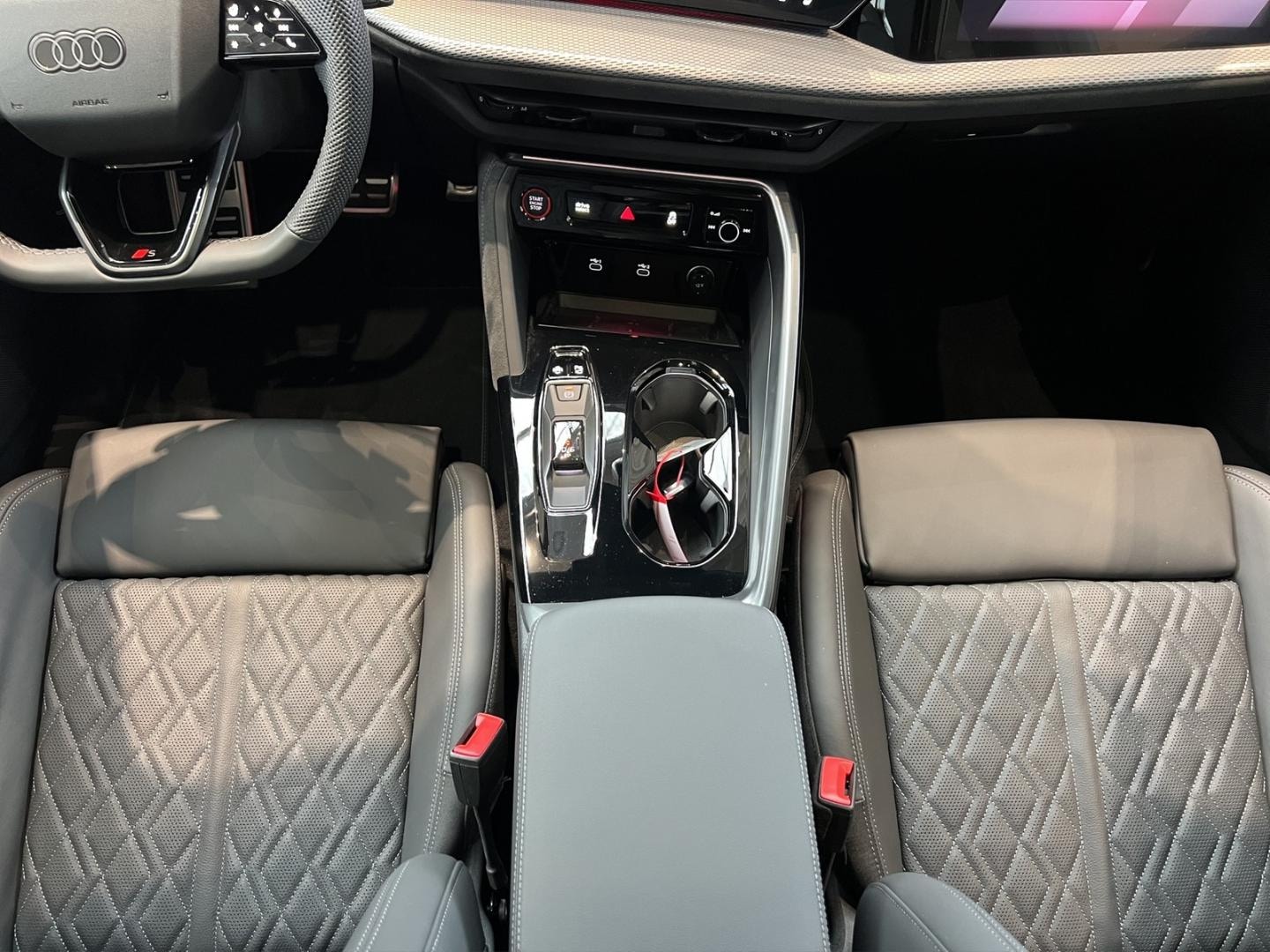 Bild über Audi SQ5 SUV TFSI 270 kW S tronic - für weitere Informationen kontaktieren Sie den Audi Partner