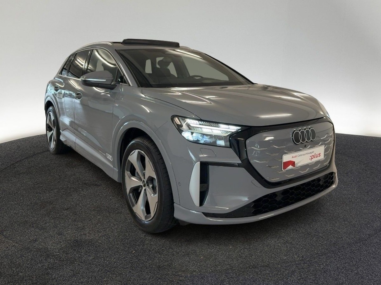 Bild über Audi Q4 SUV e-tron e-tron quattro performance 250 kW - für weitere Informationen kontaktieren Sie den Audi Partner