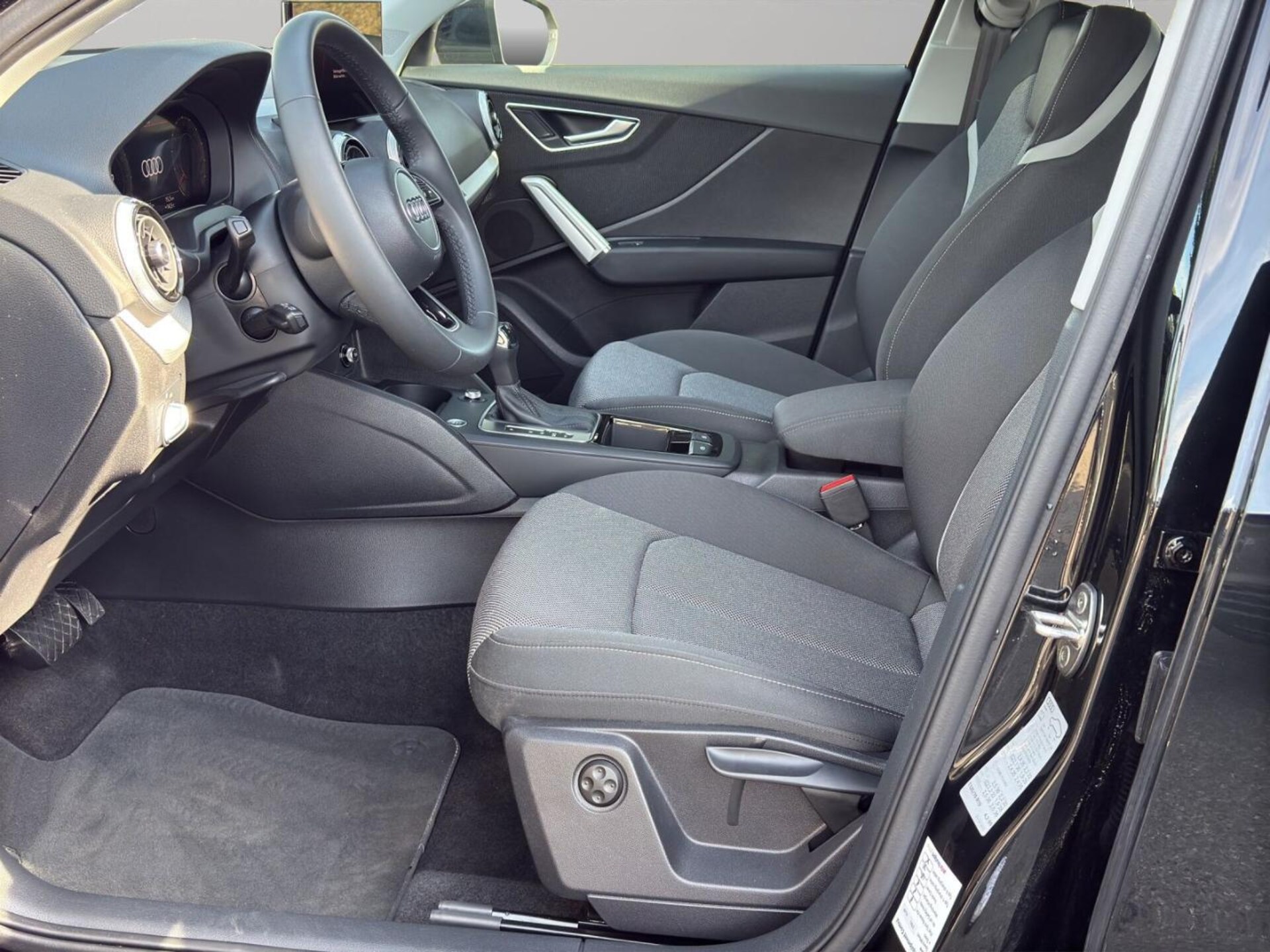 Audi Q2 S line