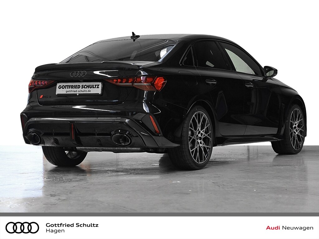 Image about Audi RS 3 Limousine TFSI quattro S tronic