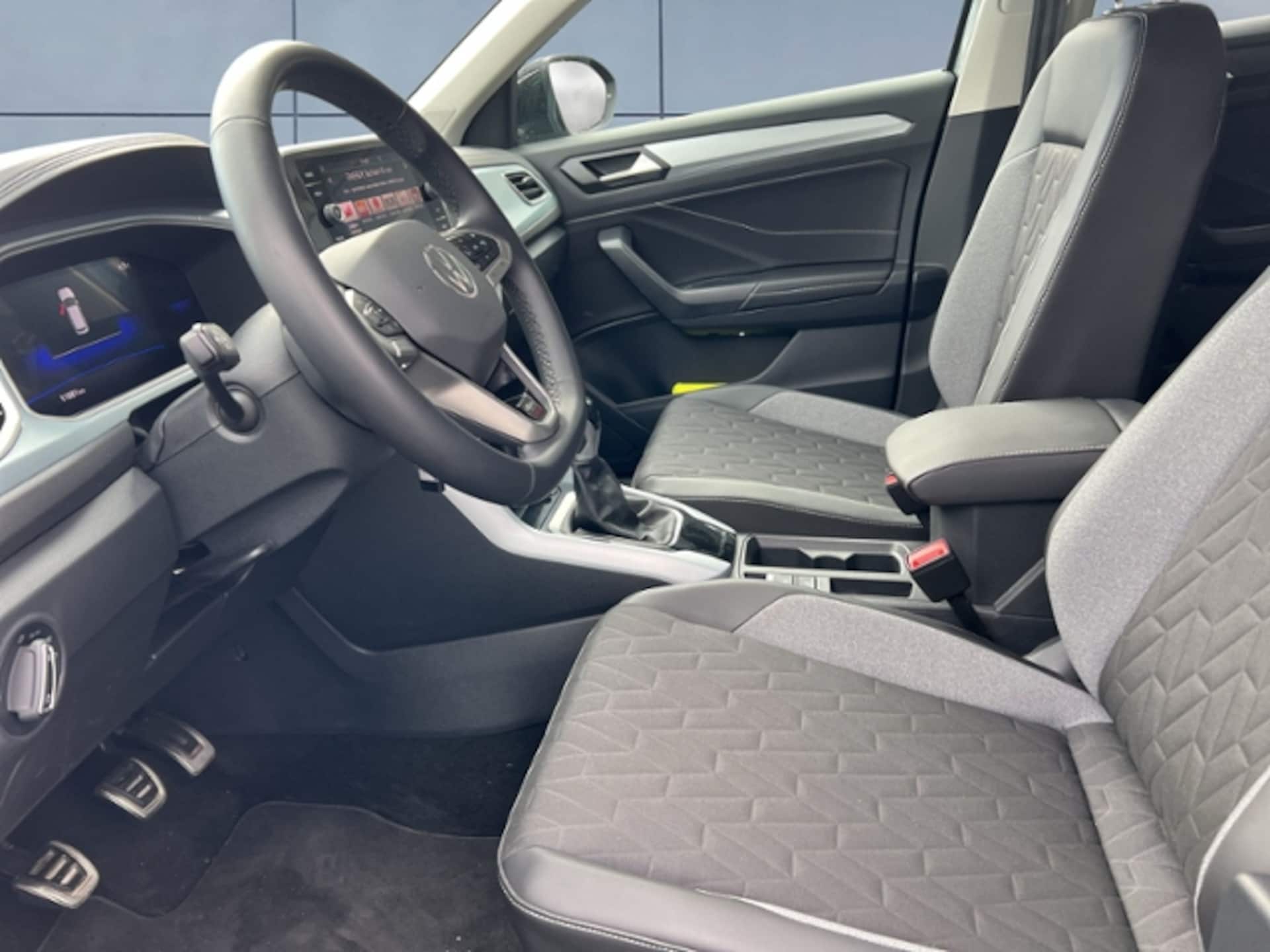 Volkswagen T-Roc Life