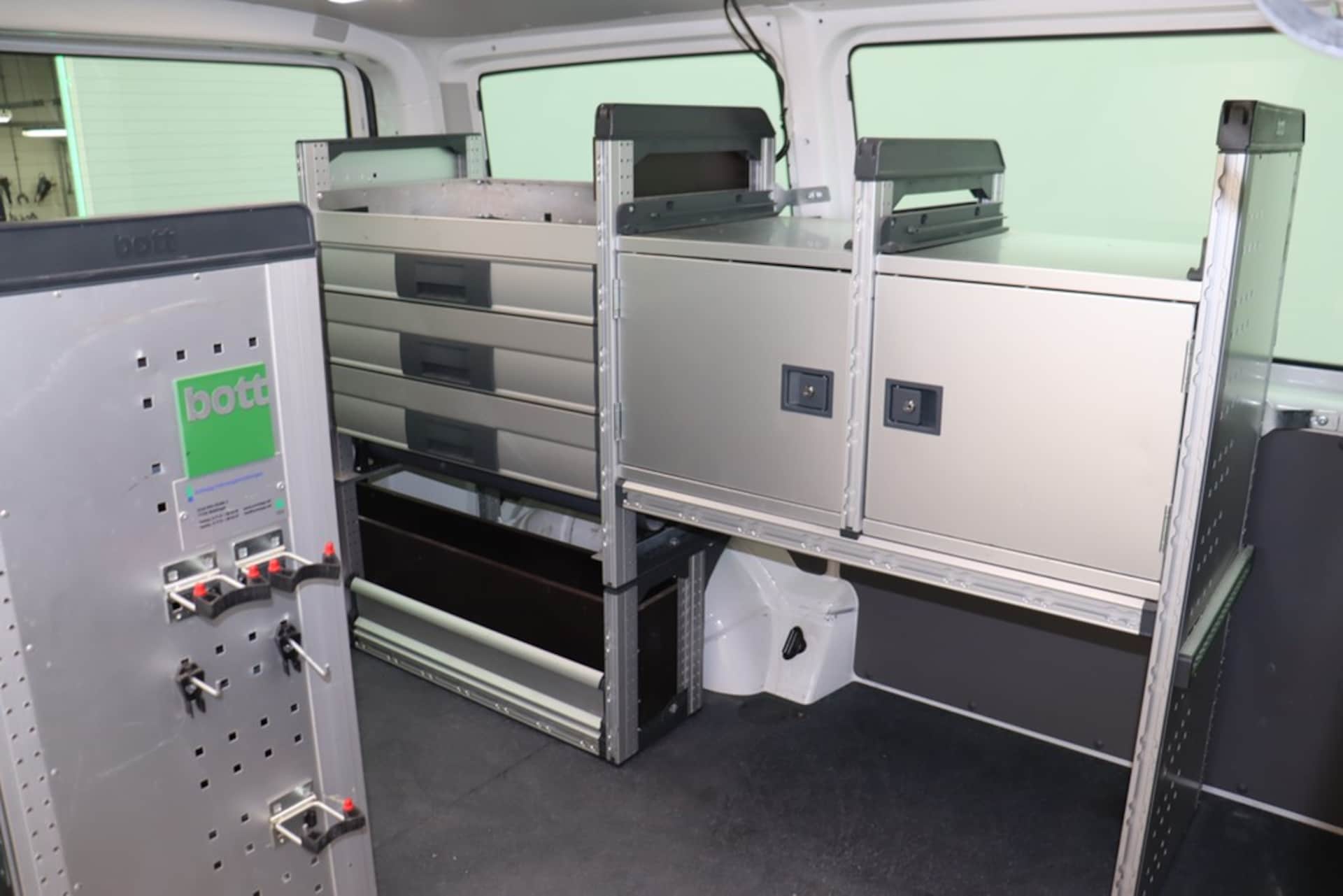 Volkswagen T6.1 Transporter Kombi kurzer Radstand