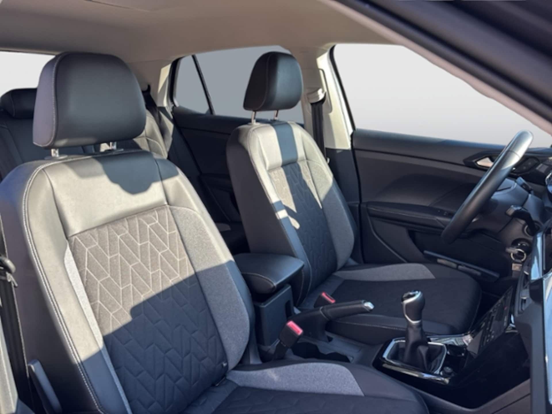 Volkswagen T-Cross Life