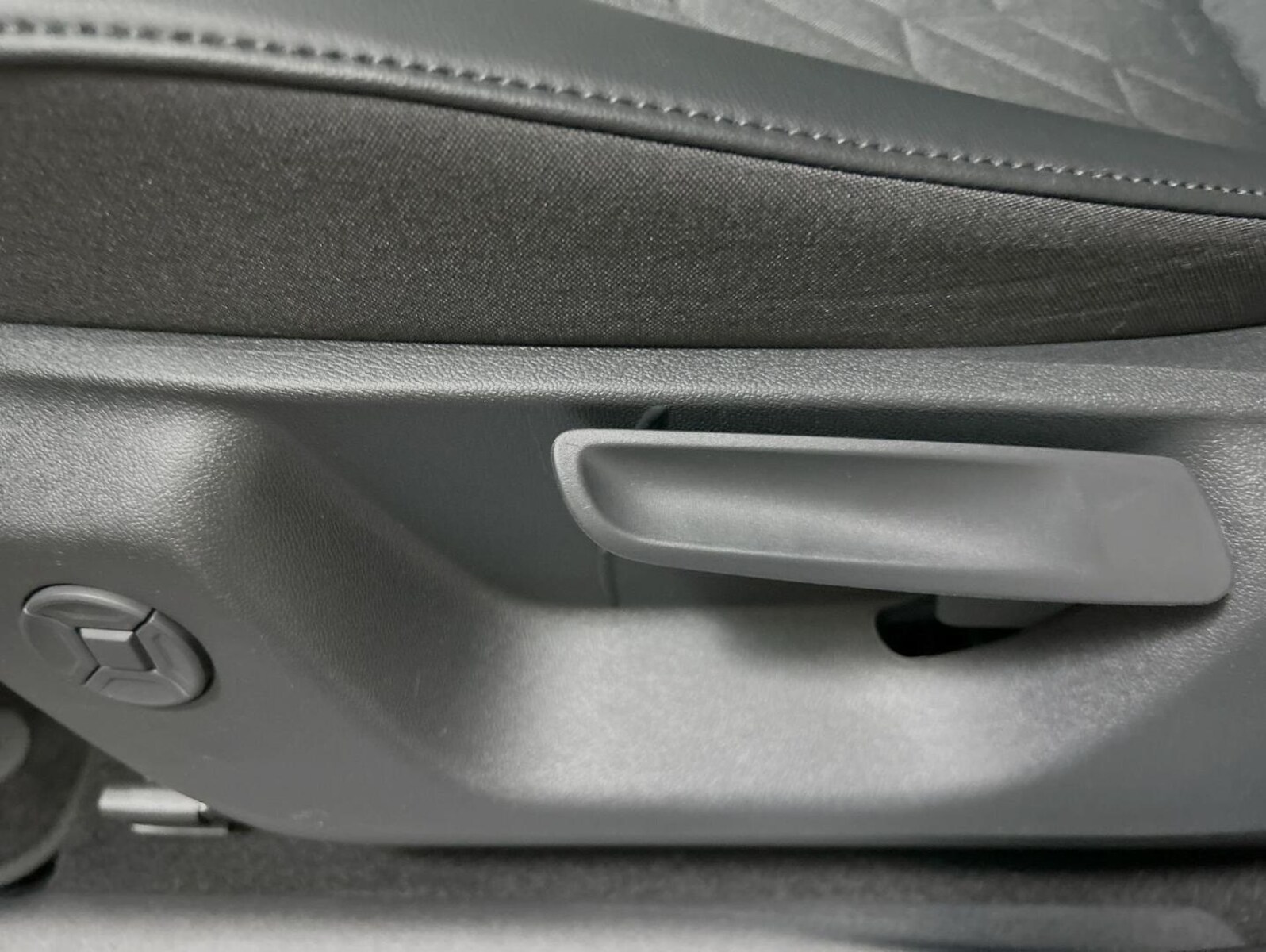Volkswagen Tiguan – Bild 12