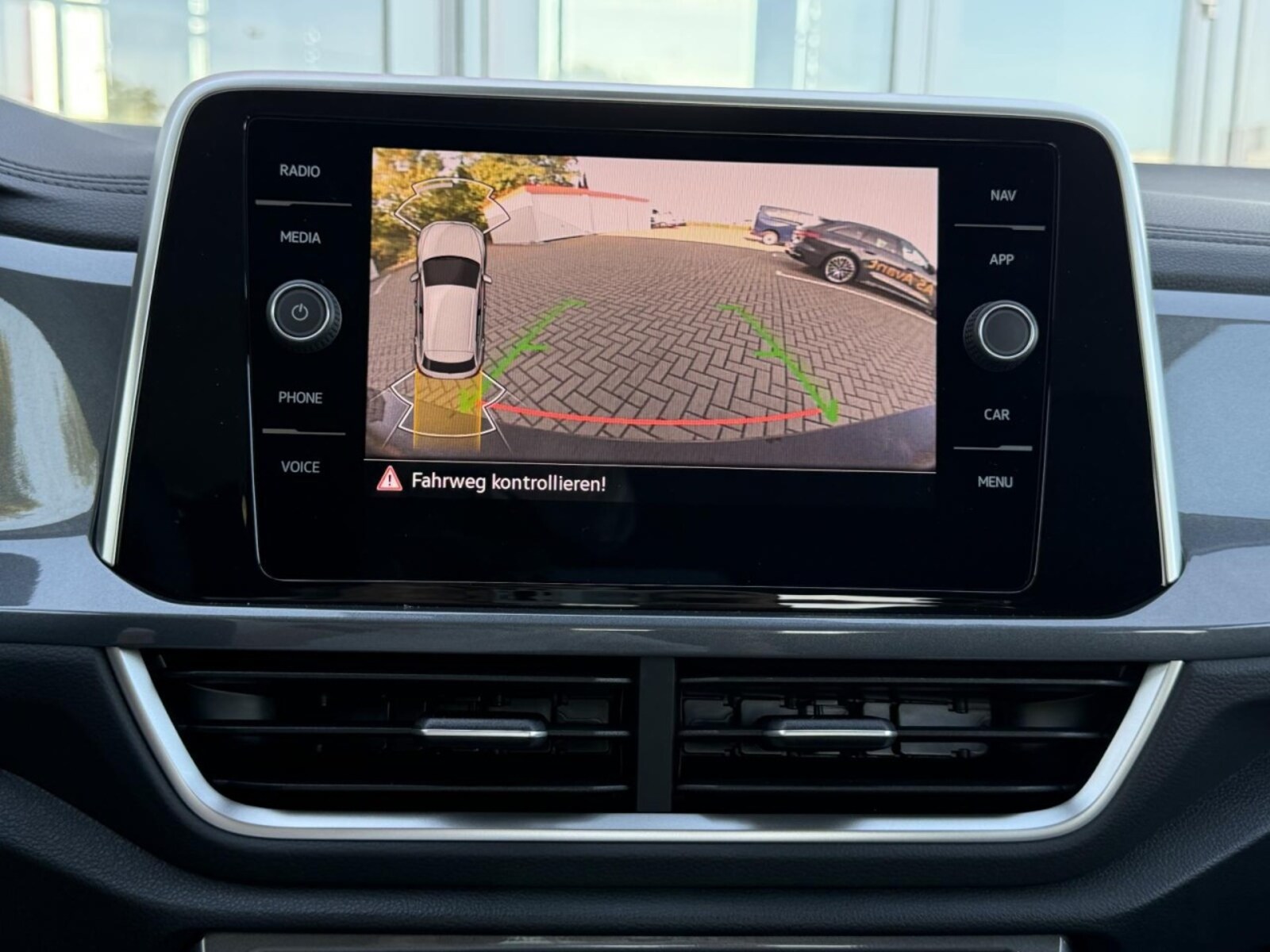 Volkswagen T-Roc – Bild 12
