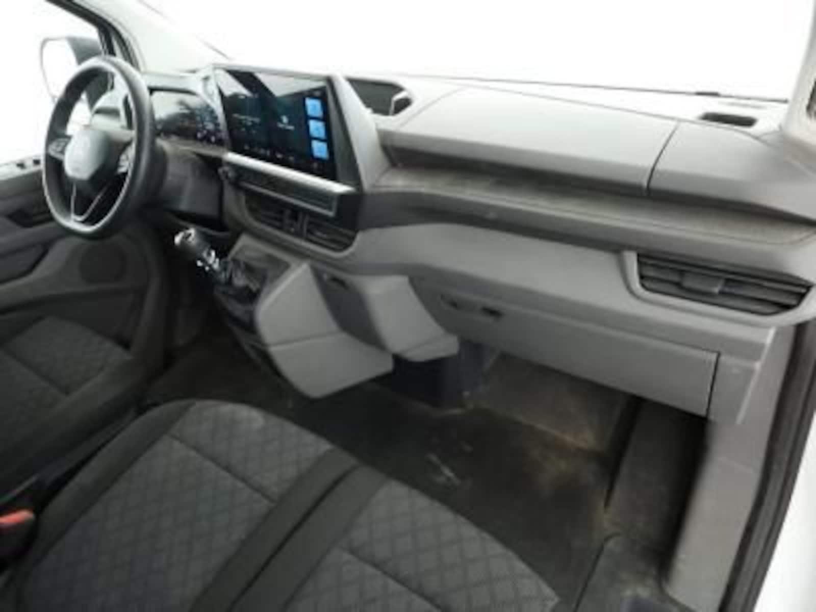 Volkswagen Transporter Kasten kurzer Radstand – Bild 4