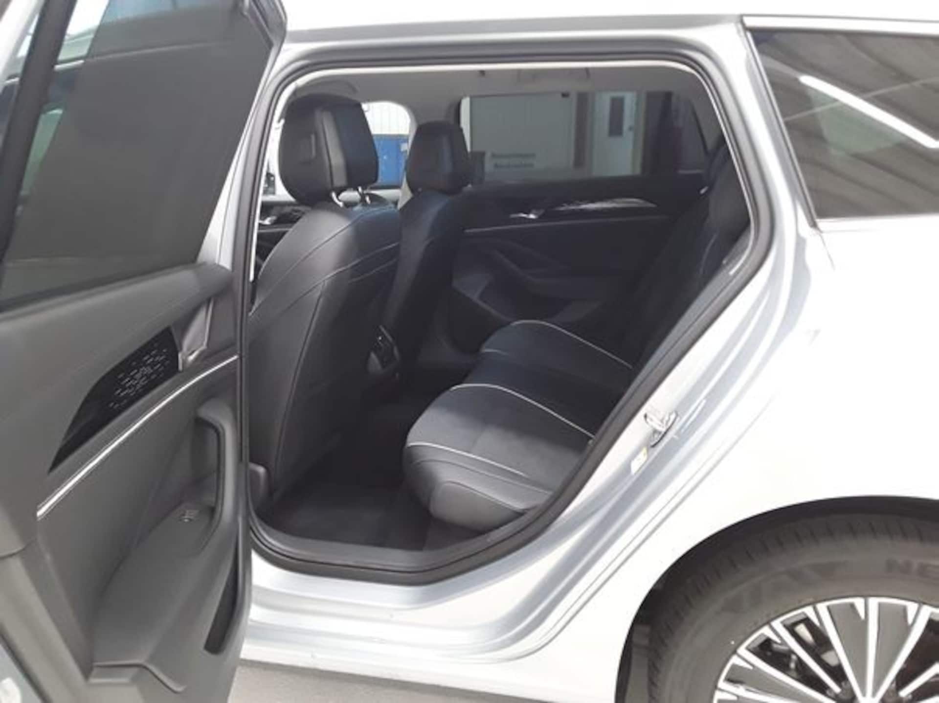 Volkswagen Passat Elegance