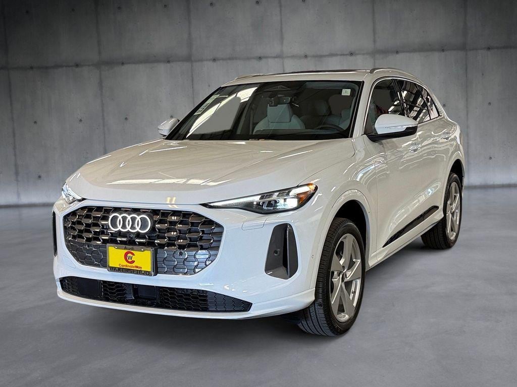 2026 Audi Q5 Premium Plus quattro's photo