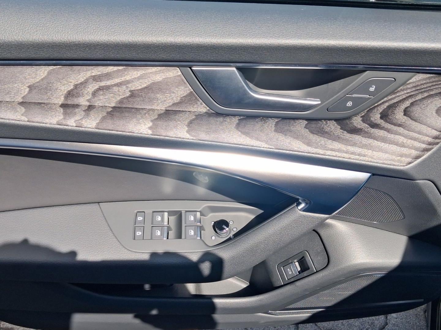 Bild über Audi A6 Limousine S line 40 TDI quattro S tronic - für weitere Informationen kontaktieren Sie den Audi Partner