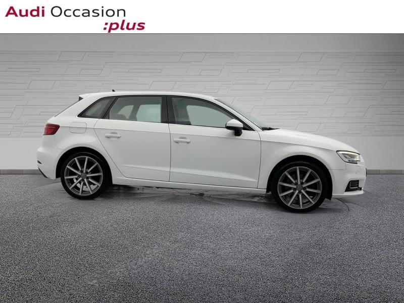 Image about Audi A3 Sportback Design Luxe 35 TDI 110 kW (150 ch) S tronic