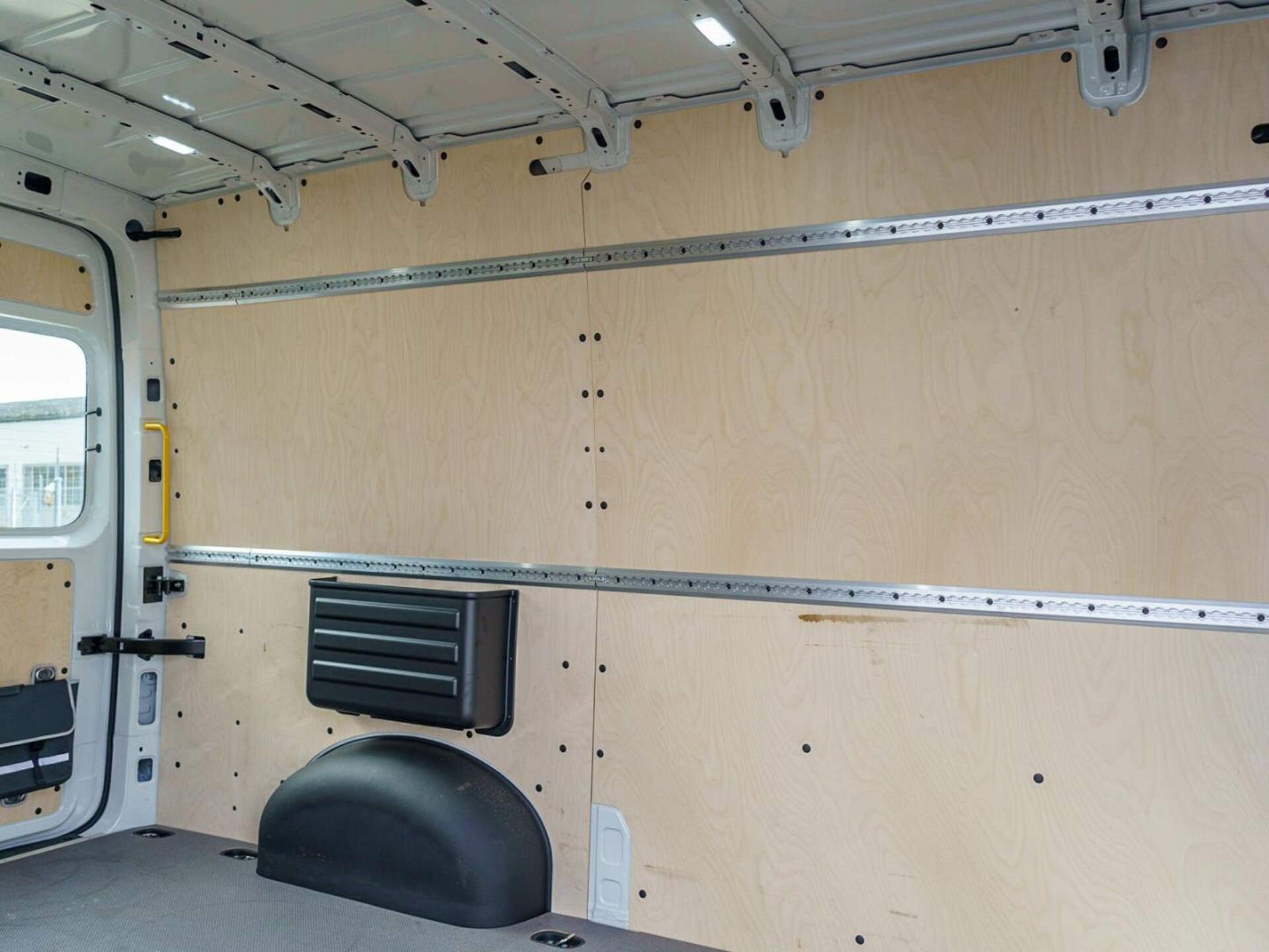 Volkswagen Crafter Kasten mittlerer Radstand