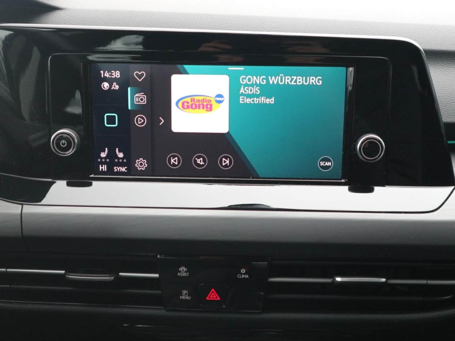 Volkswagen Golf Style