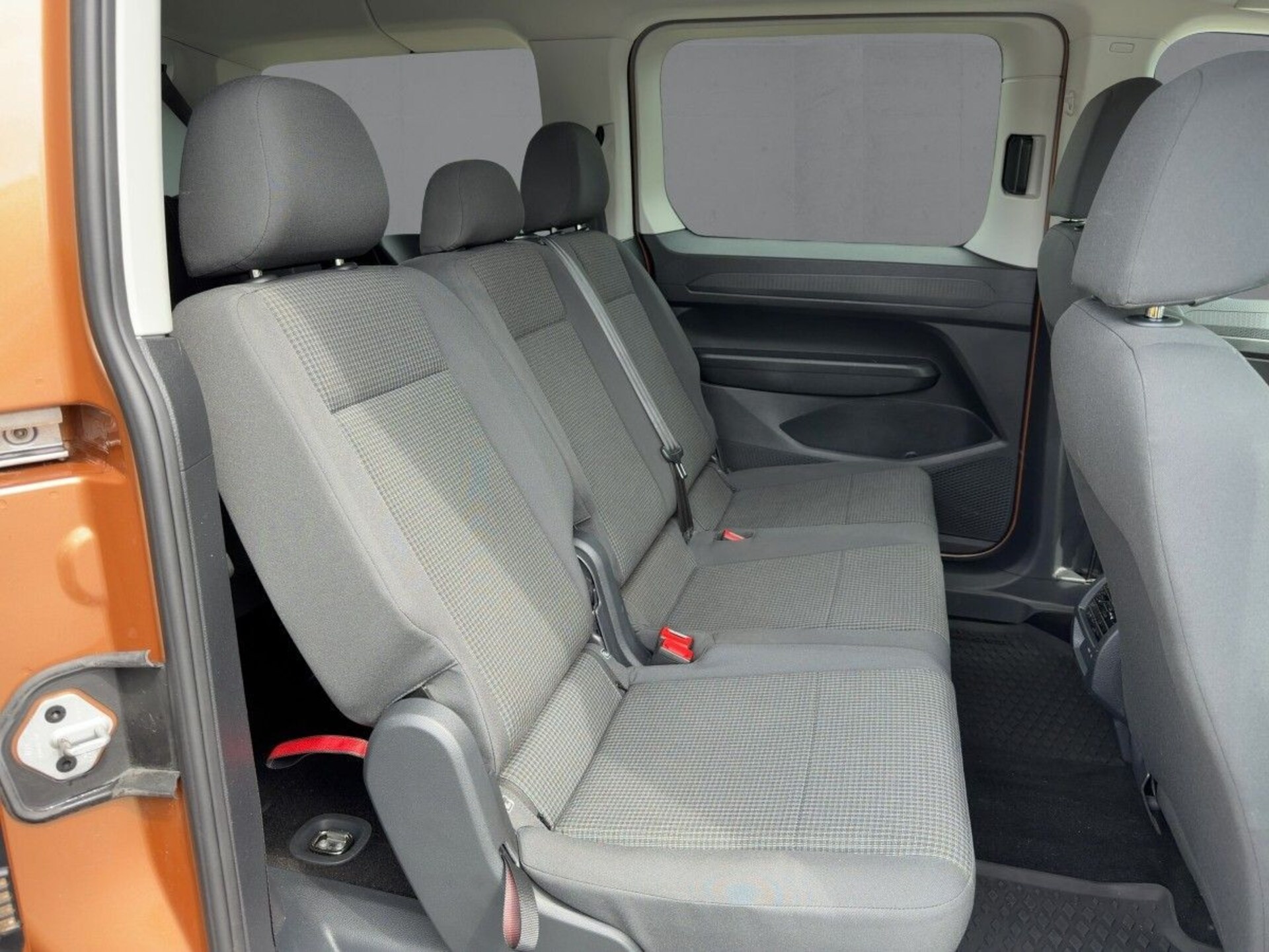 Volkswagen Caddy Maxi Basis-Modell