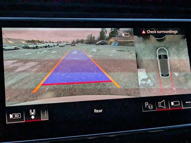 2026 Audi SQ8 Prestige - Photo 13