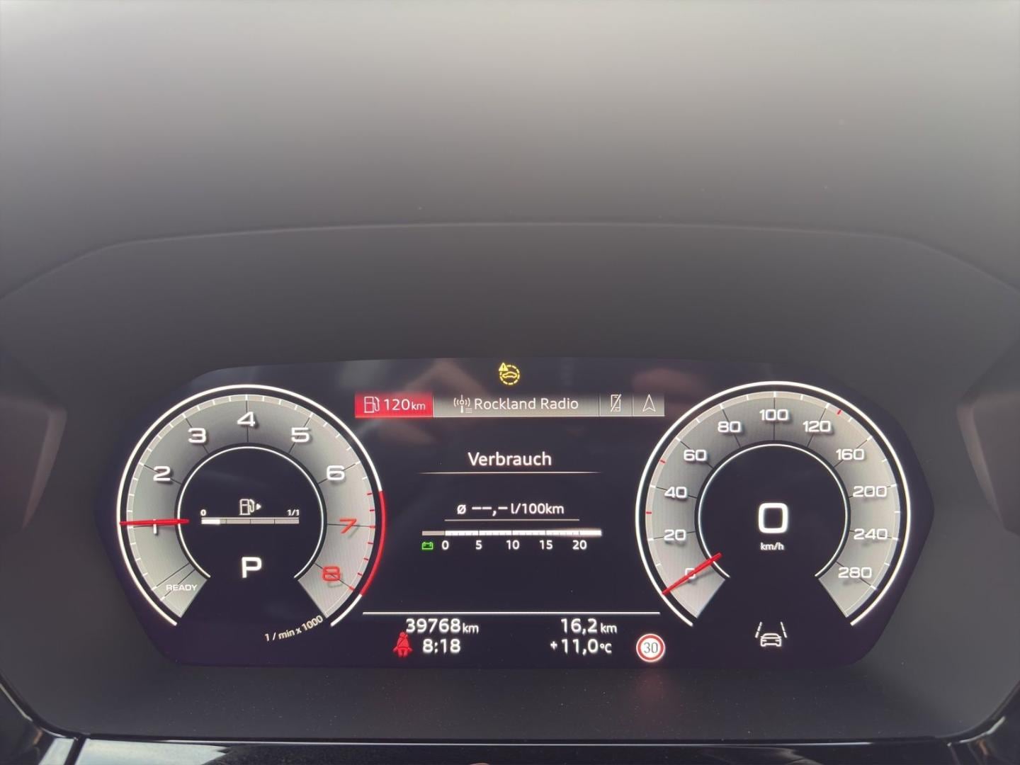 Bild über Audi A3 Sportback advanced 30 TFSI S tronic - für weitere Informationen kontaktieren Sie den Audi Partner