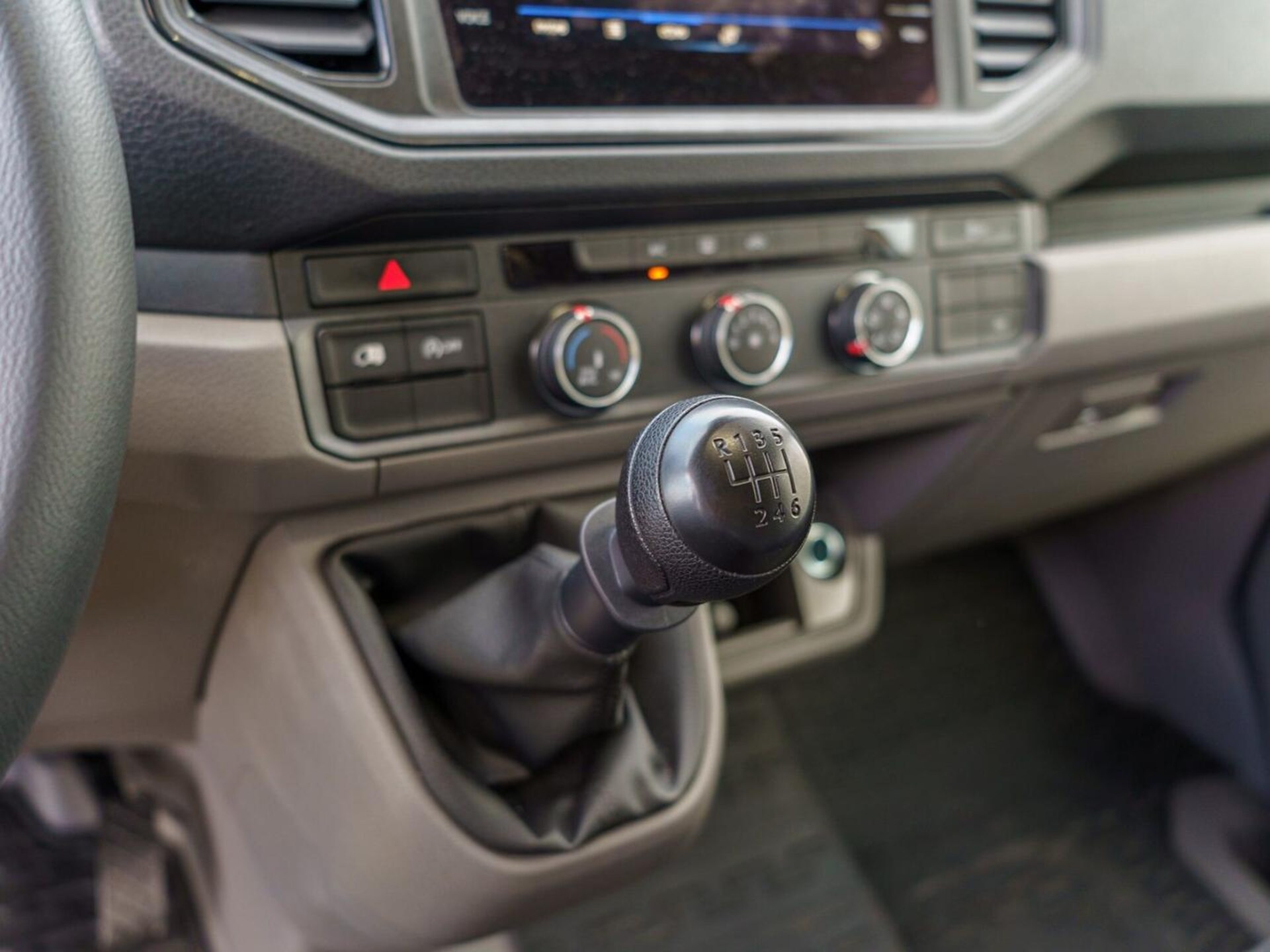 Volkswagen Crafter Kasten mittlerer Radstand