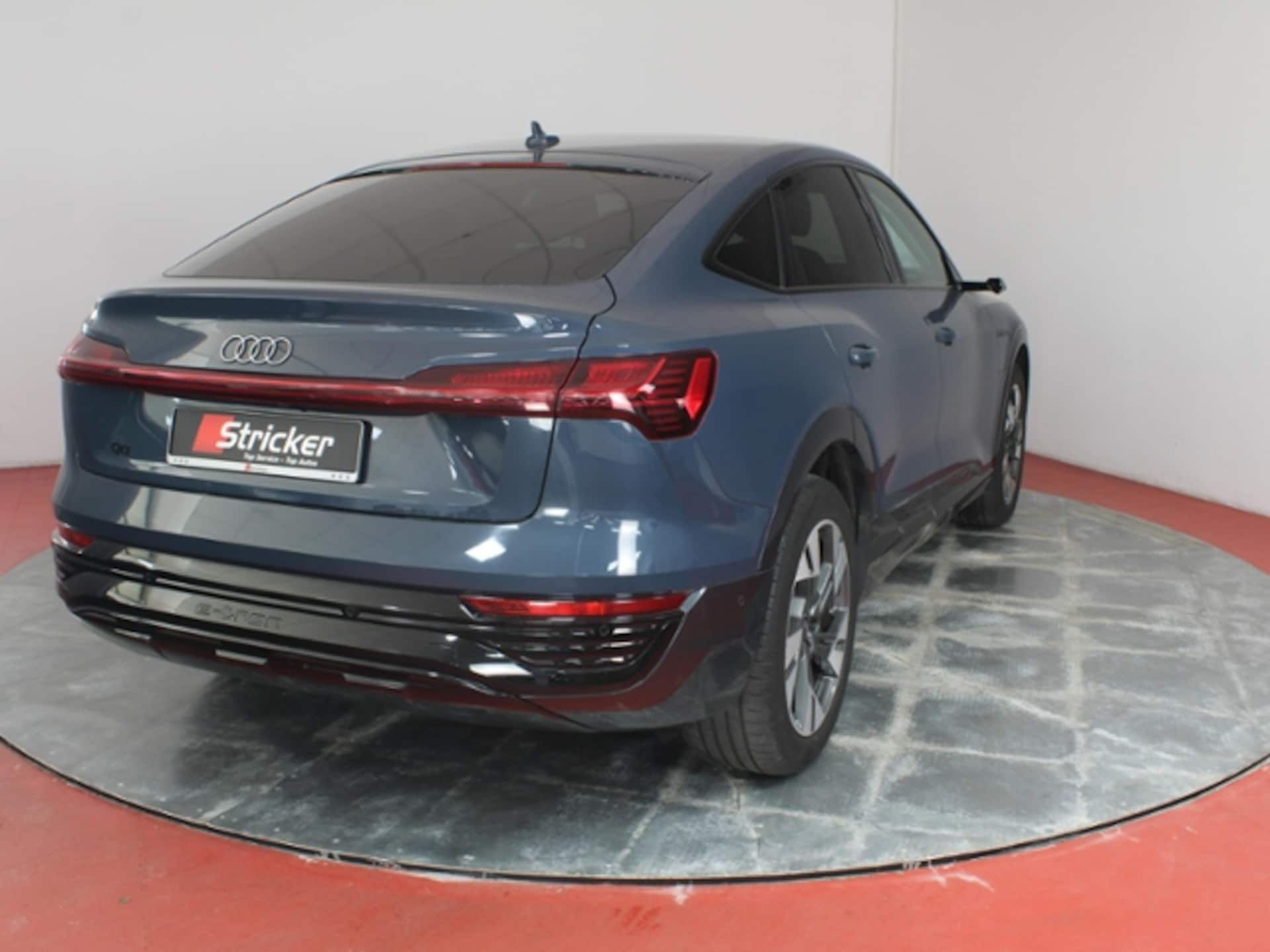 Audi Q8 Sportback e-tron Advanced