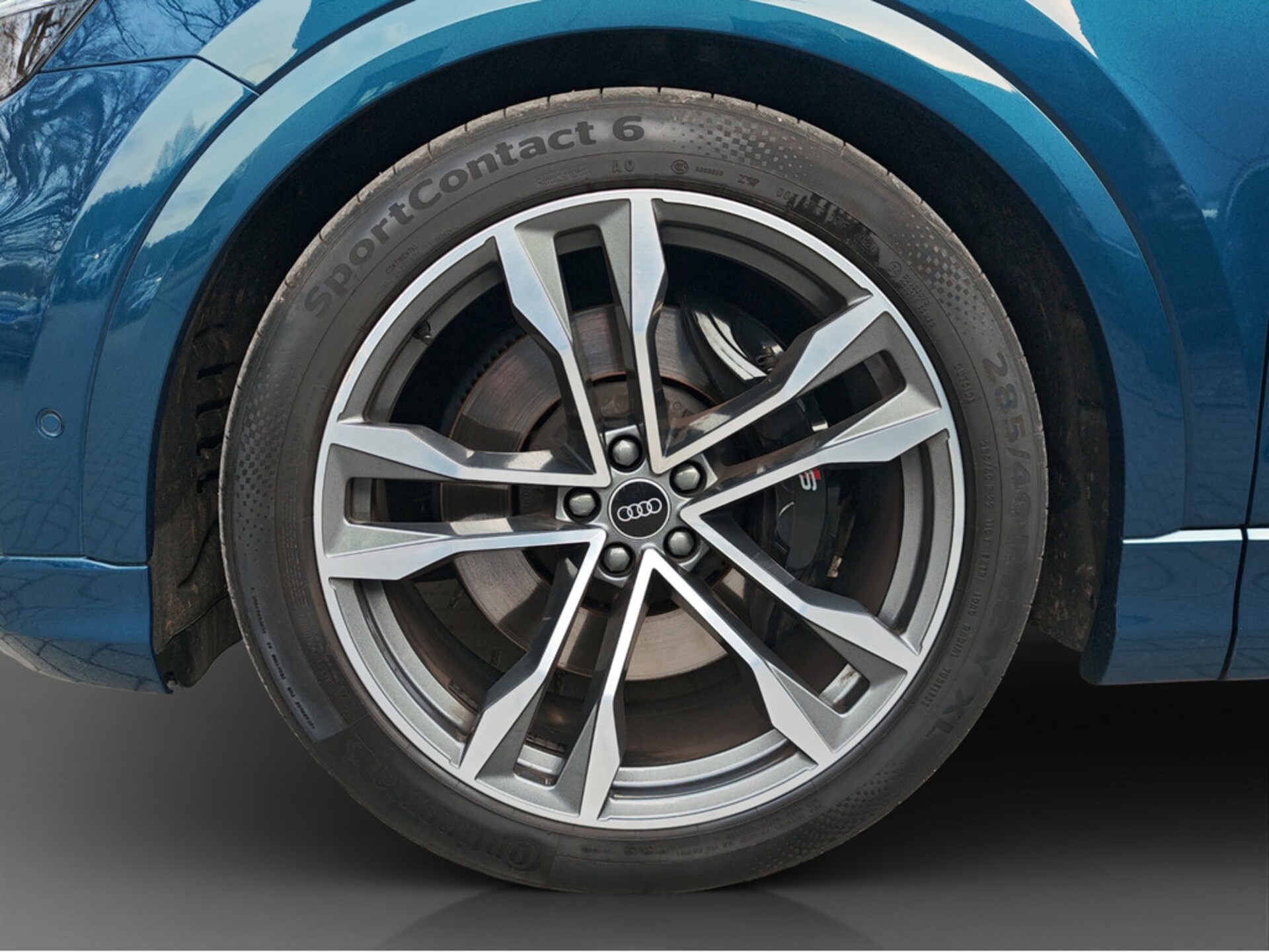 Audi SQ8 SUV