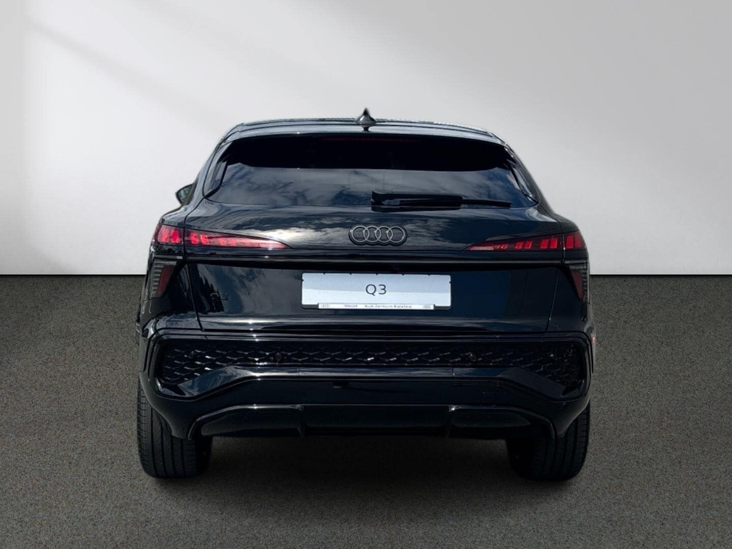 Bild über Audi Q3 Sportback e-hybrid e-hybrid 200 kW S tronic - für weitere Informationen kontaktieren Sie den Audi Partner