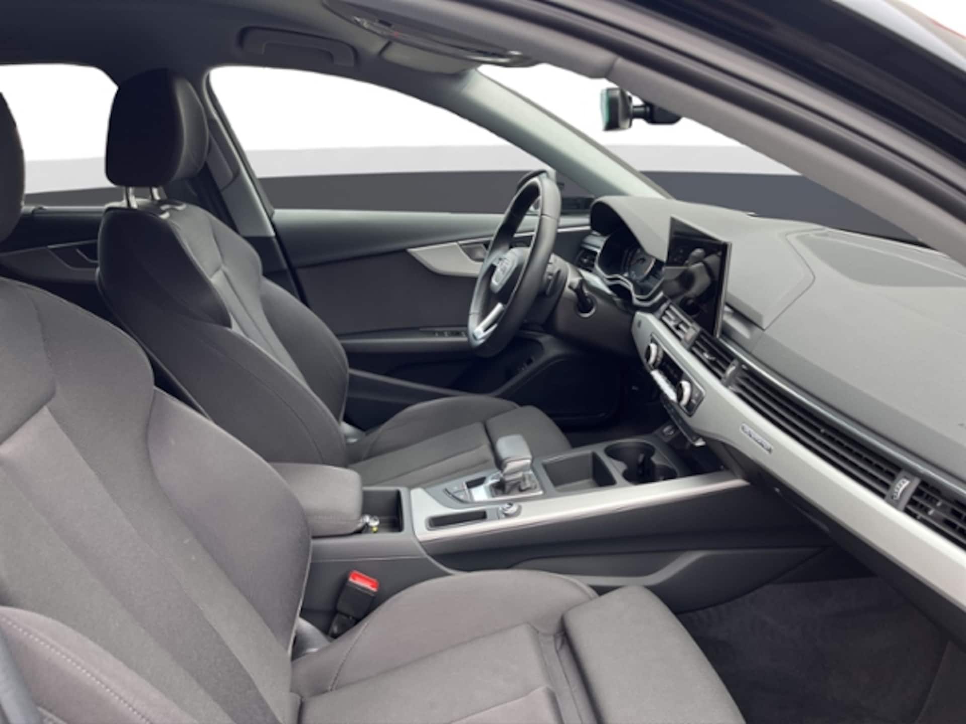 Audi A4 Avant Advanced