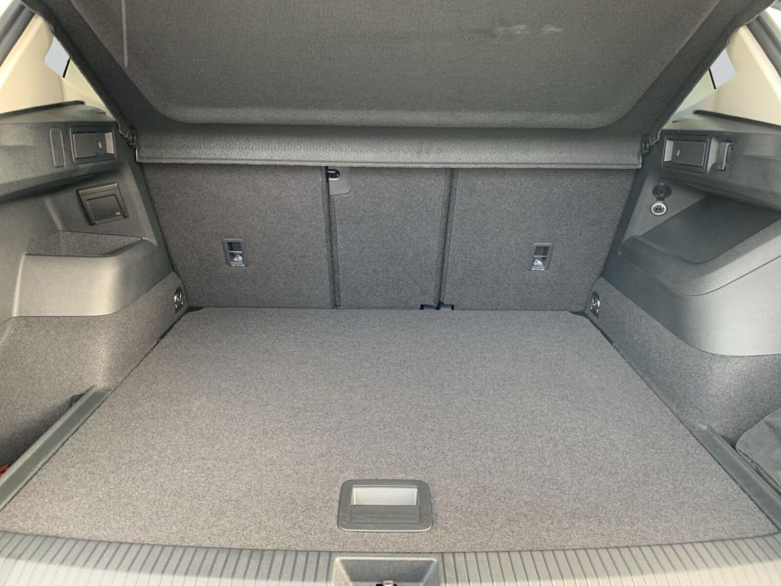 Volkswagen Tiguan – Bild 8