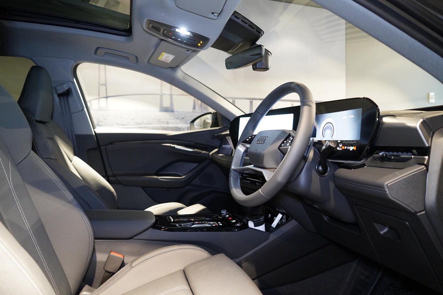 Image about Audi Q6 SUV e-tron e-tron
