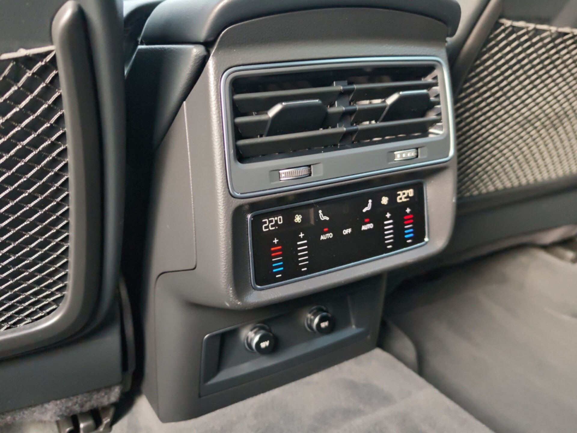 Audi SQ8 SUV