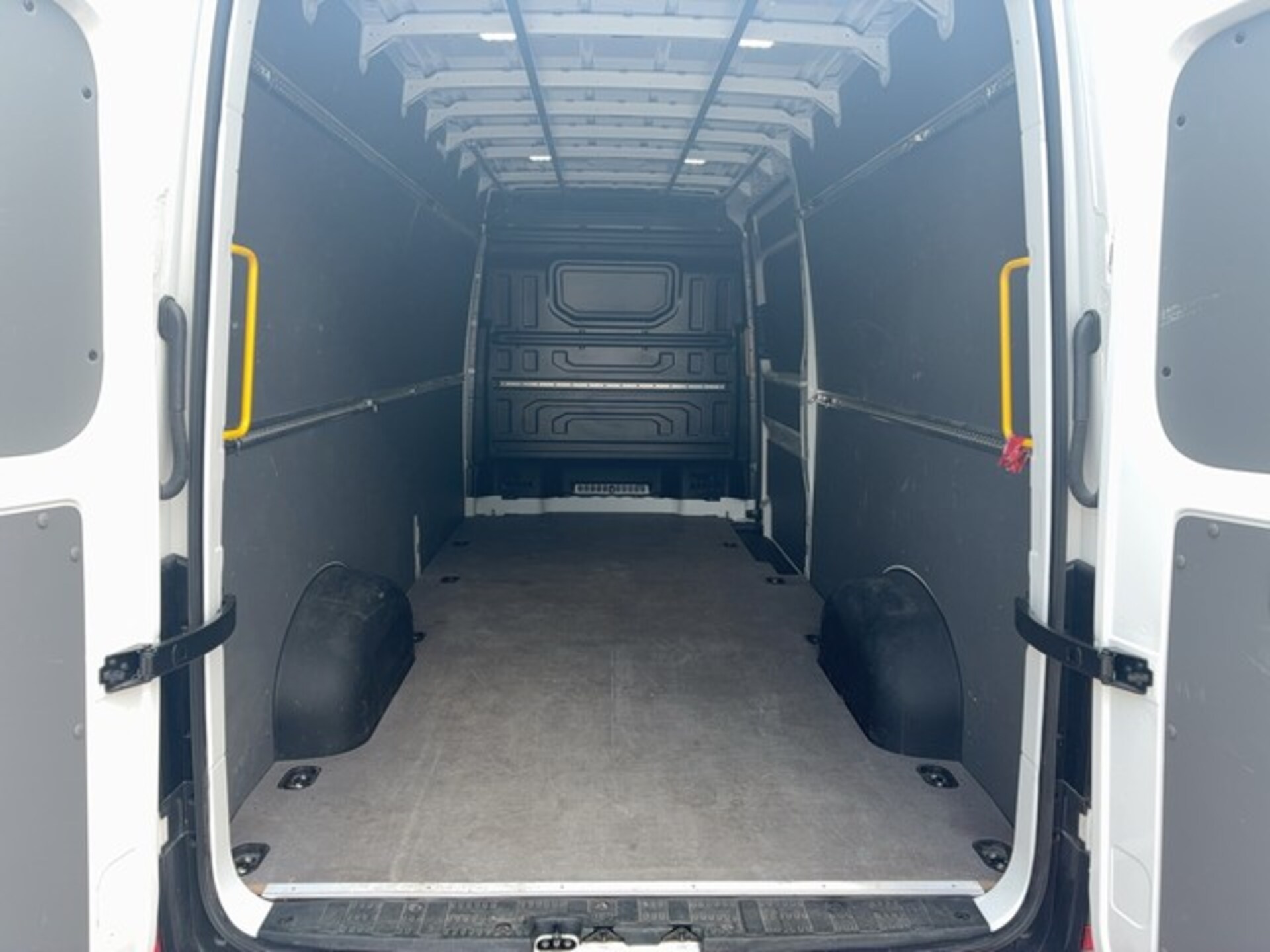 Volkswagen Crafter Kasten langer Radstand