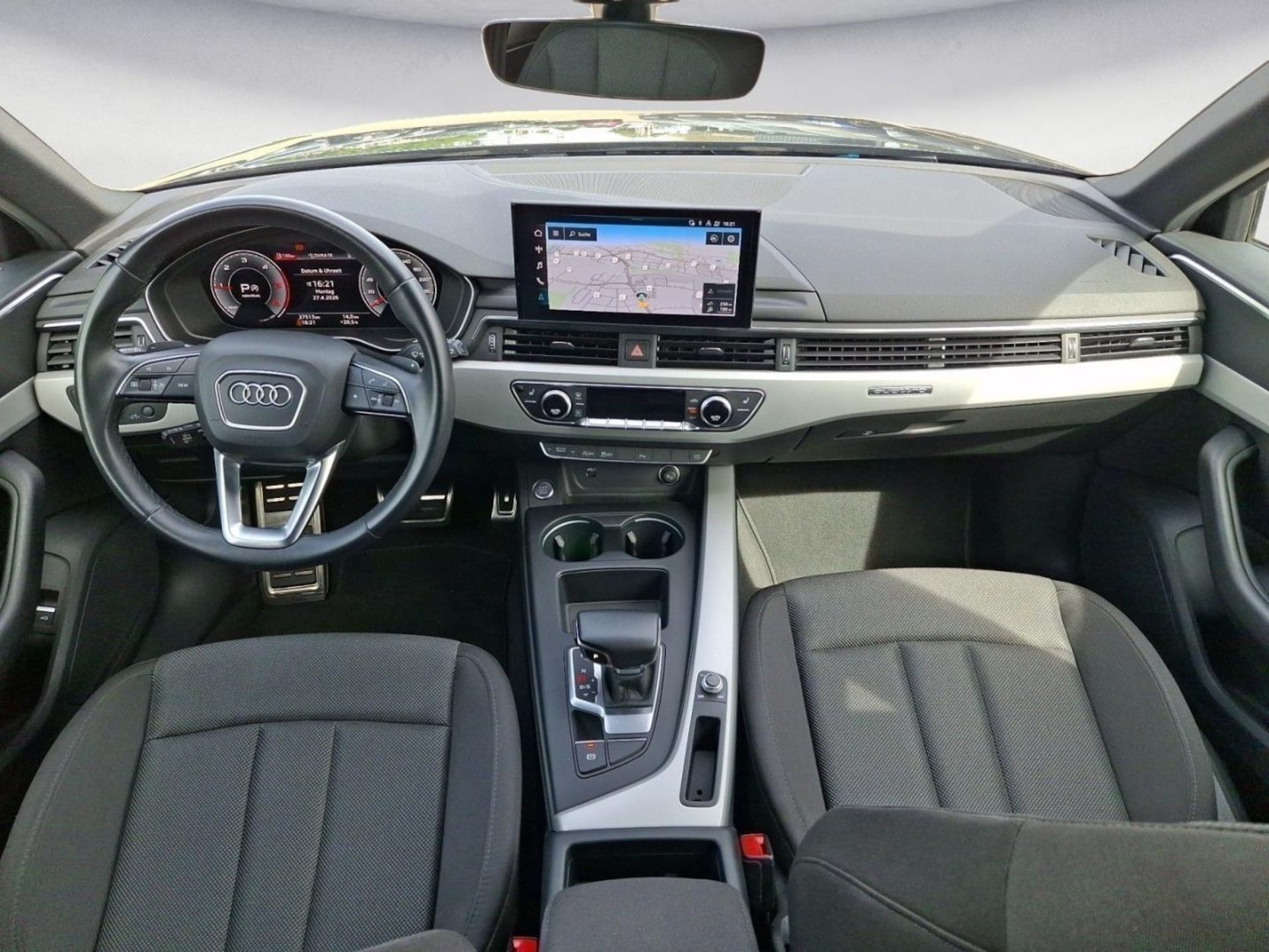 Audi A4 Avant S line