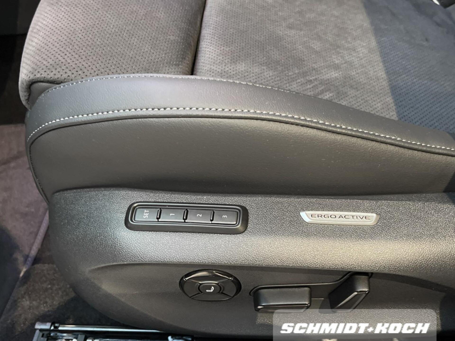 Volkswagen Passat Elegance