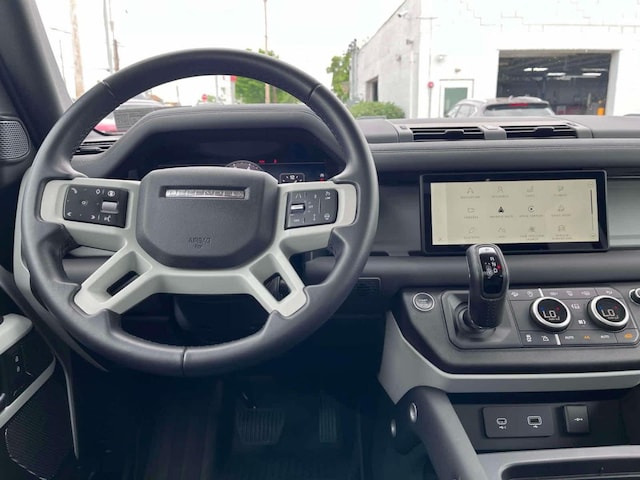 2024 Land Rover Defender