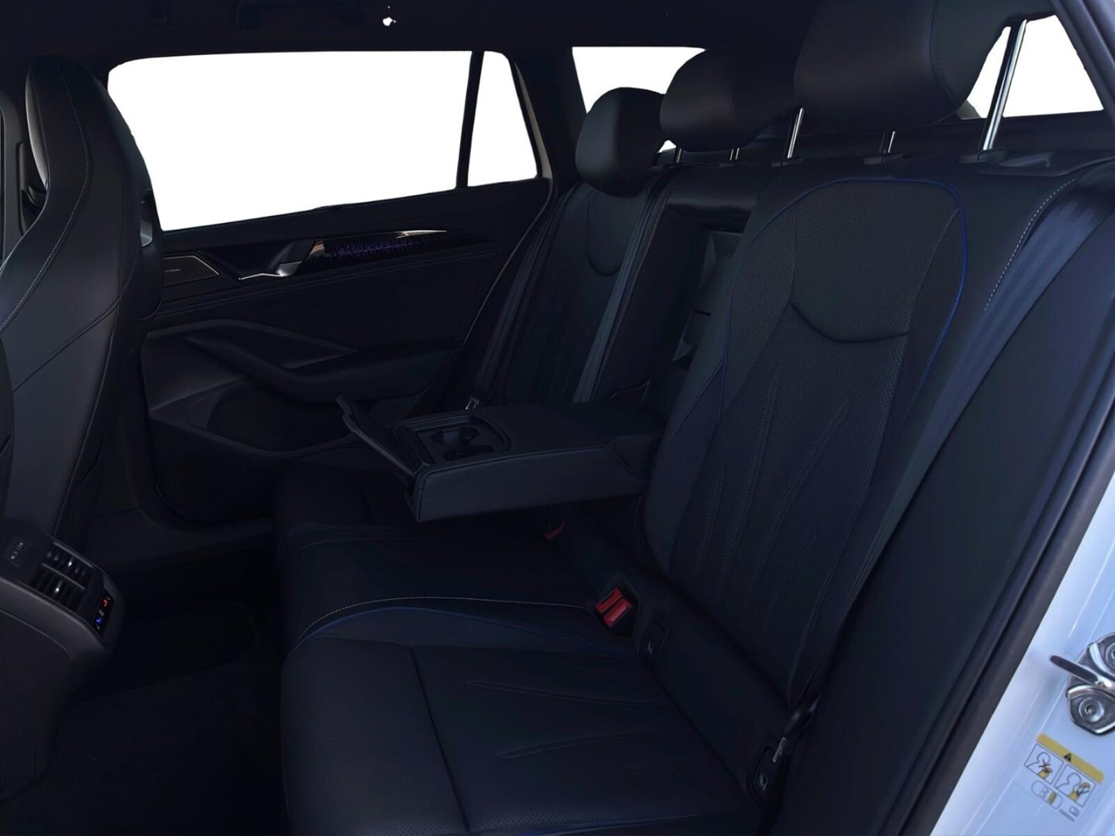 Volkswagen Passat – Bild 14